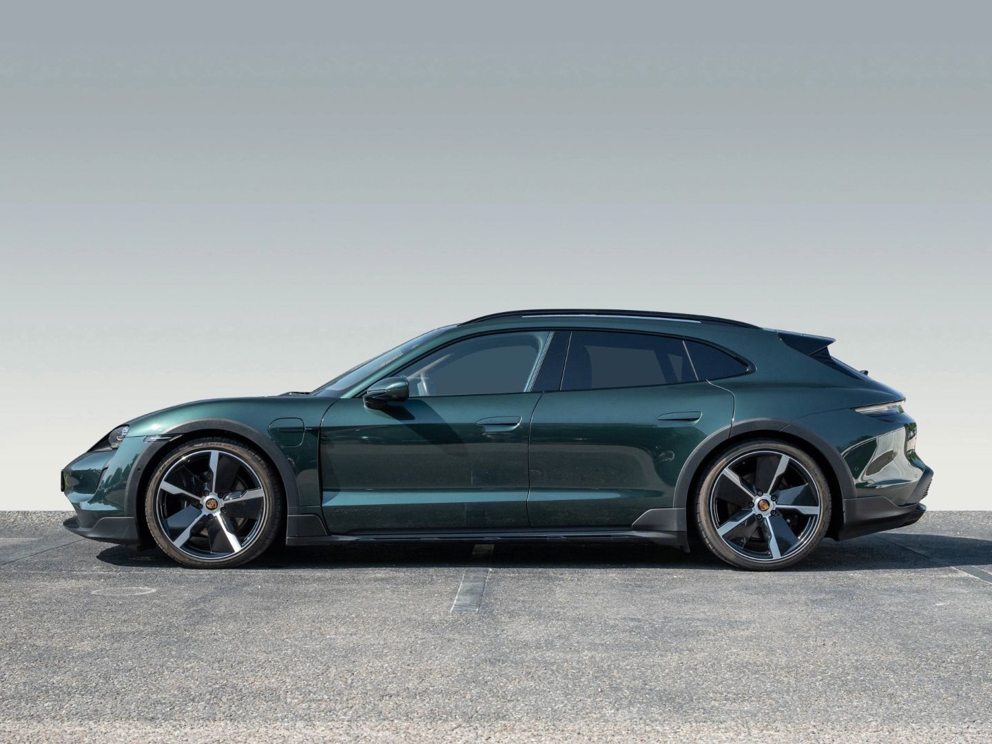 Porsche Taycan 4S Cross Turismo Offroad Design Paket