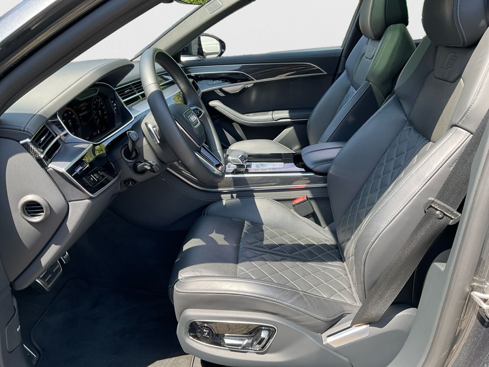 Audi A8 60 TFSI e quattro tiptronic 2x S line PANO