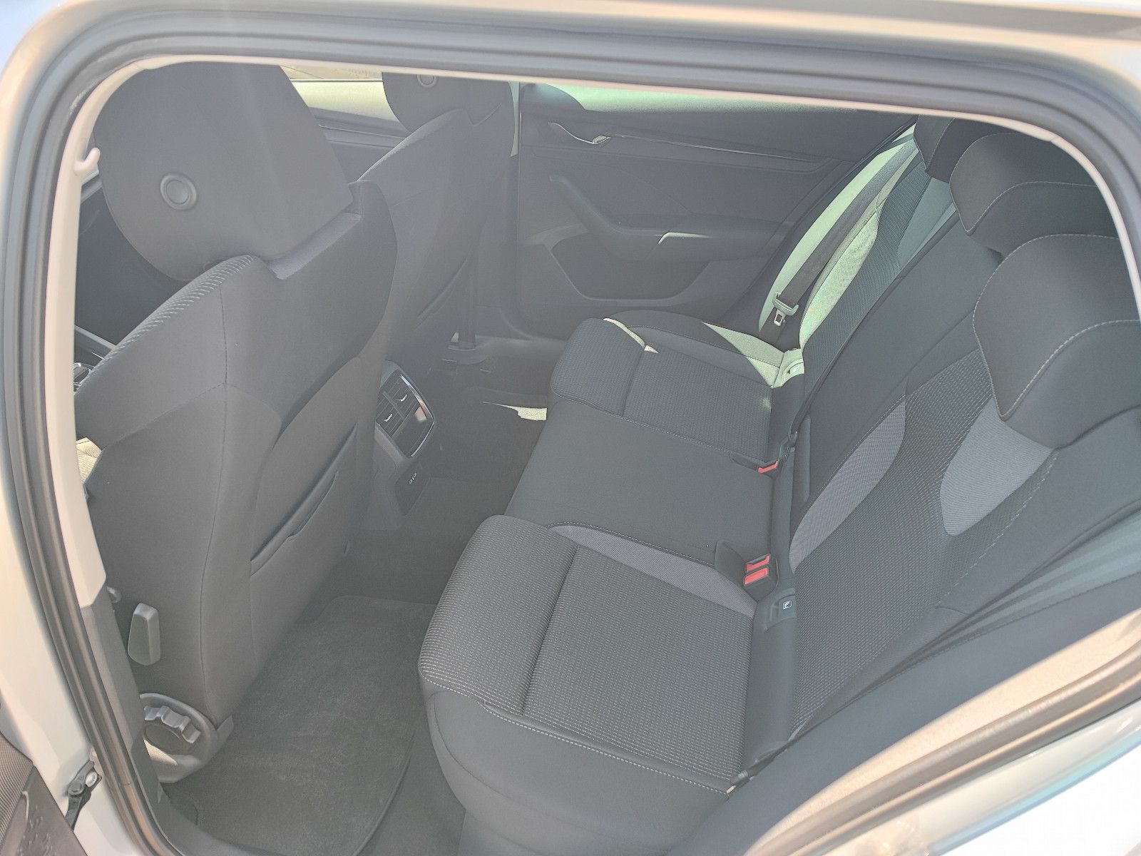 Skoda Octavia 2.0 TDi - Samsaru's Car Outlet