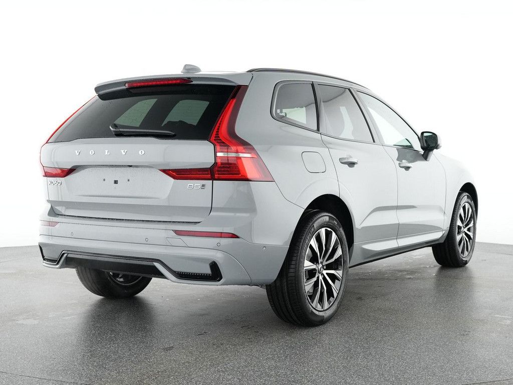 Volvo XC60 B5 B AWD Plus Dark FACEL. ACC AHK PANO 360°