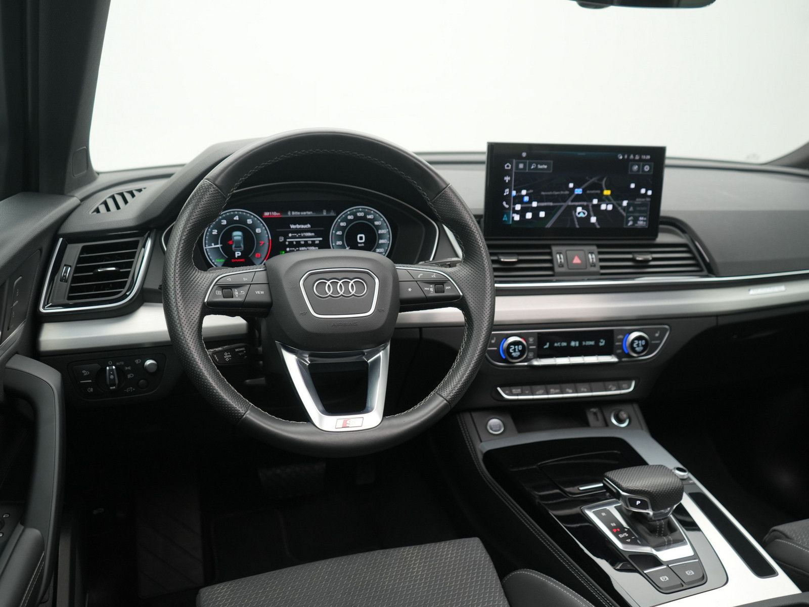 Audi Q5 50 e quattro S line - Samsaru's Car Outlet