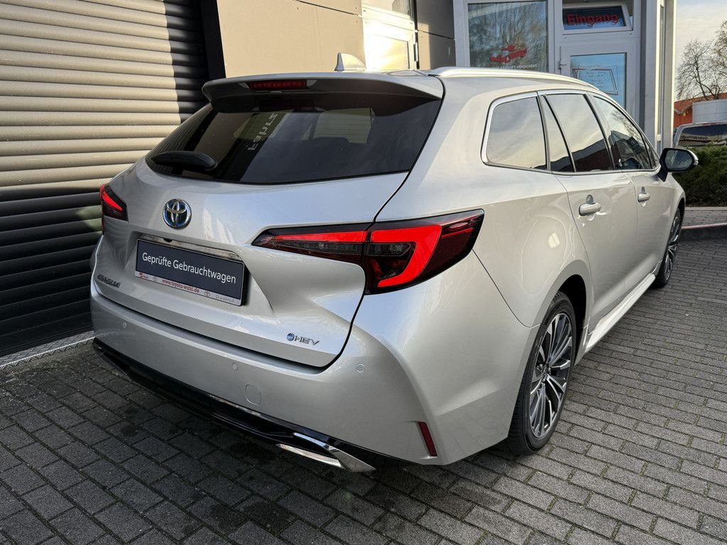 Toyota Corolla Touring Sports 1.8 Hybrid Team D