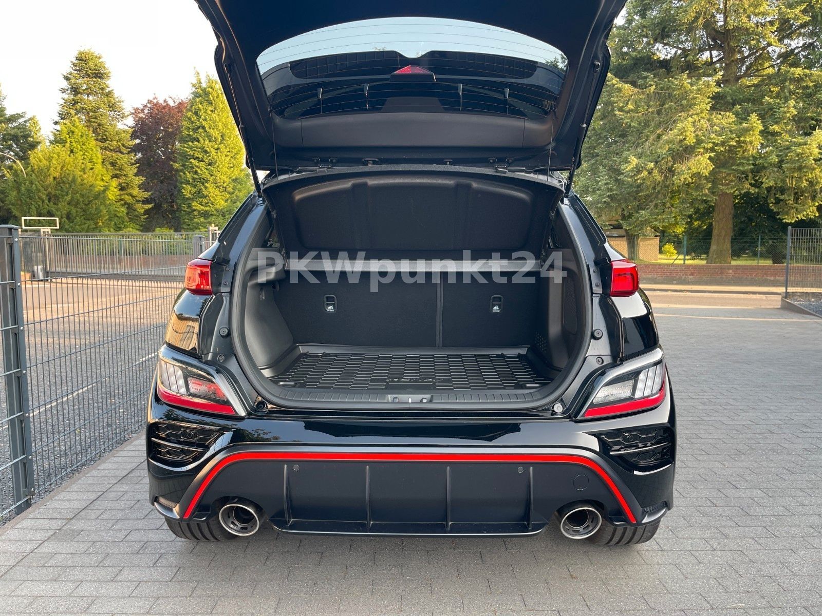 Hyundai Kona N Performance - Samsaru's Car Outlet