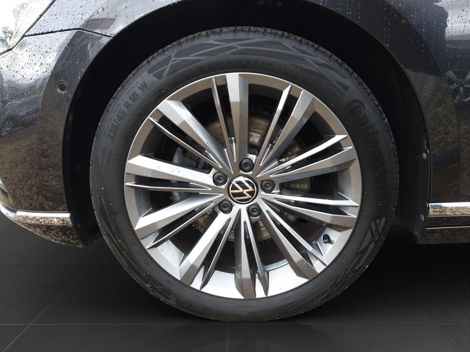 Volkswagen Passat Variant 2.0 TDI DSG 4M ELEGANCE PANO AHK