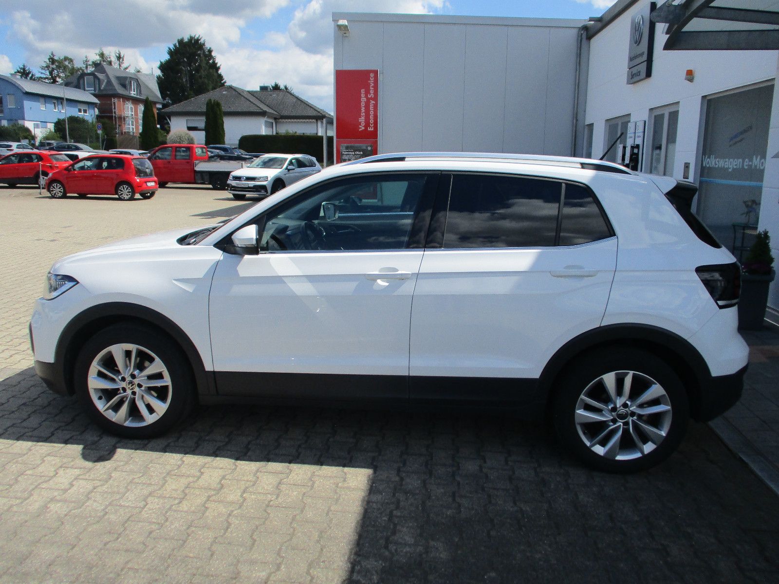 Volkswagen T-Cross Style DSG - Samsaru's Car Outlet
