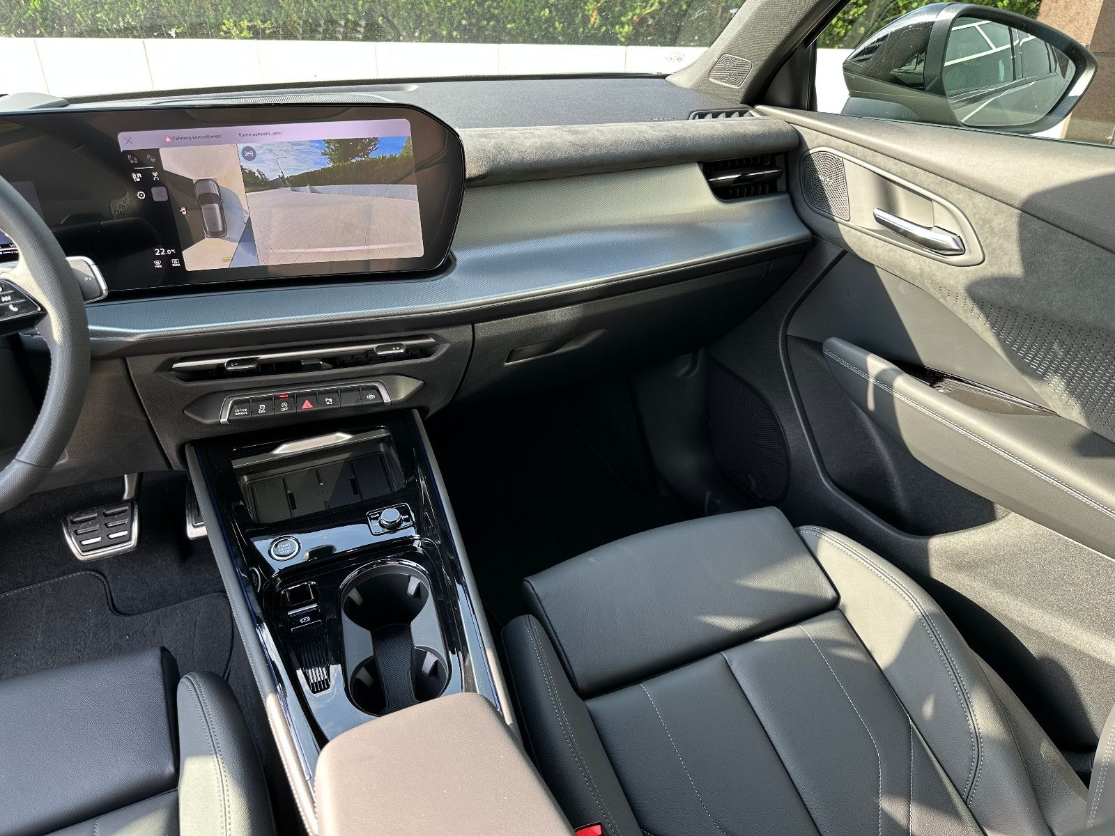 Audi Q3 Sportback TFSI quattro S line PANO LEDER AHK