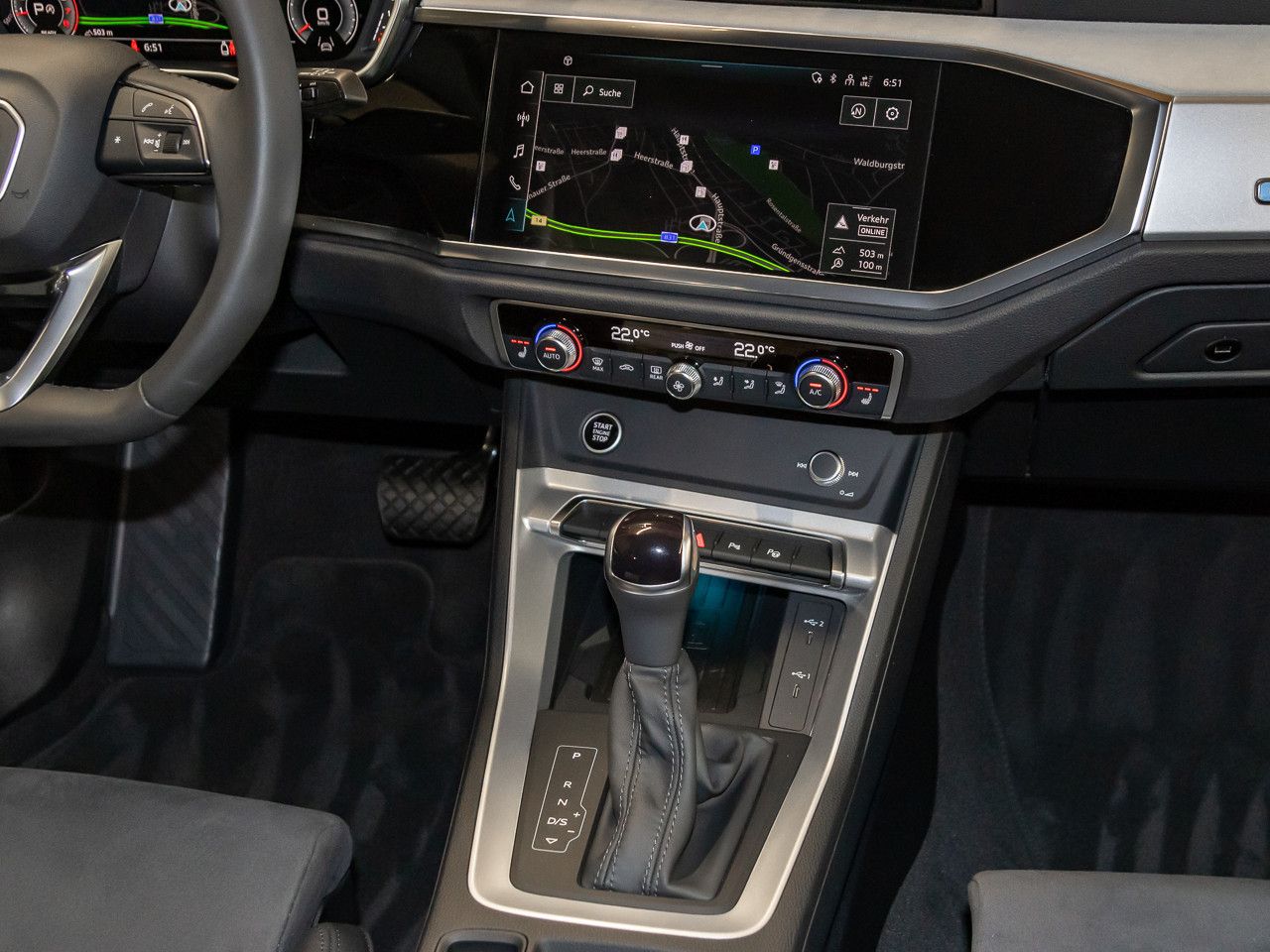 Audi Q3 40 TFSI quattro S tronic - Samsaru's Car Outlet