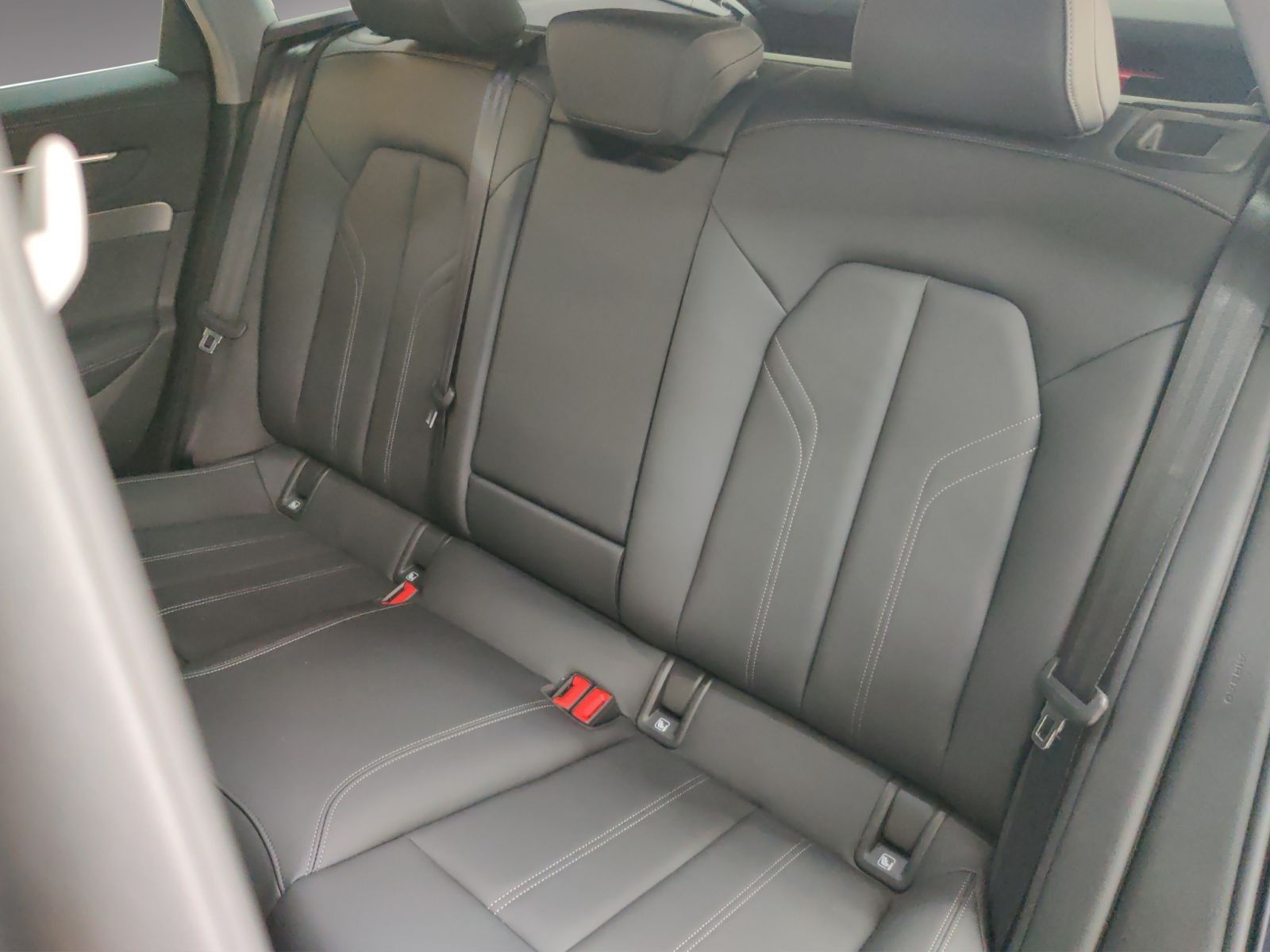 Audi A6 Avant S line TFSI Matrix/360°/Tech+/03.30Gara