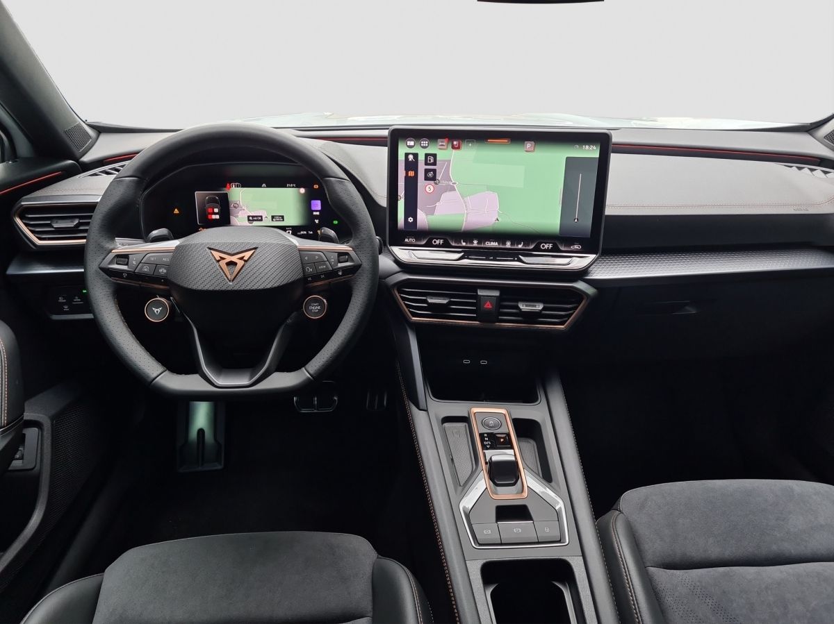 Cupra Formentor 2.0 TSI VZ 195 KW AHK ACC MATRIX Pano