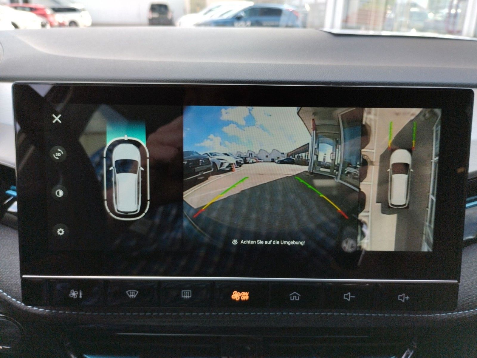 MG5 61,1 kWh Luxury - 8-fach bereift-