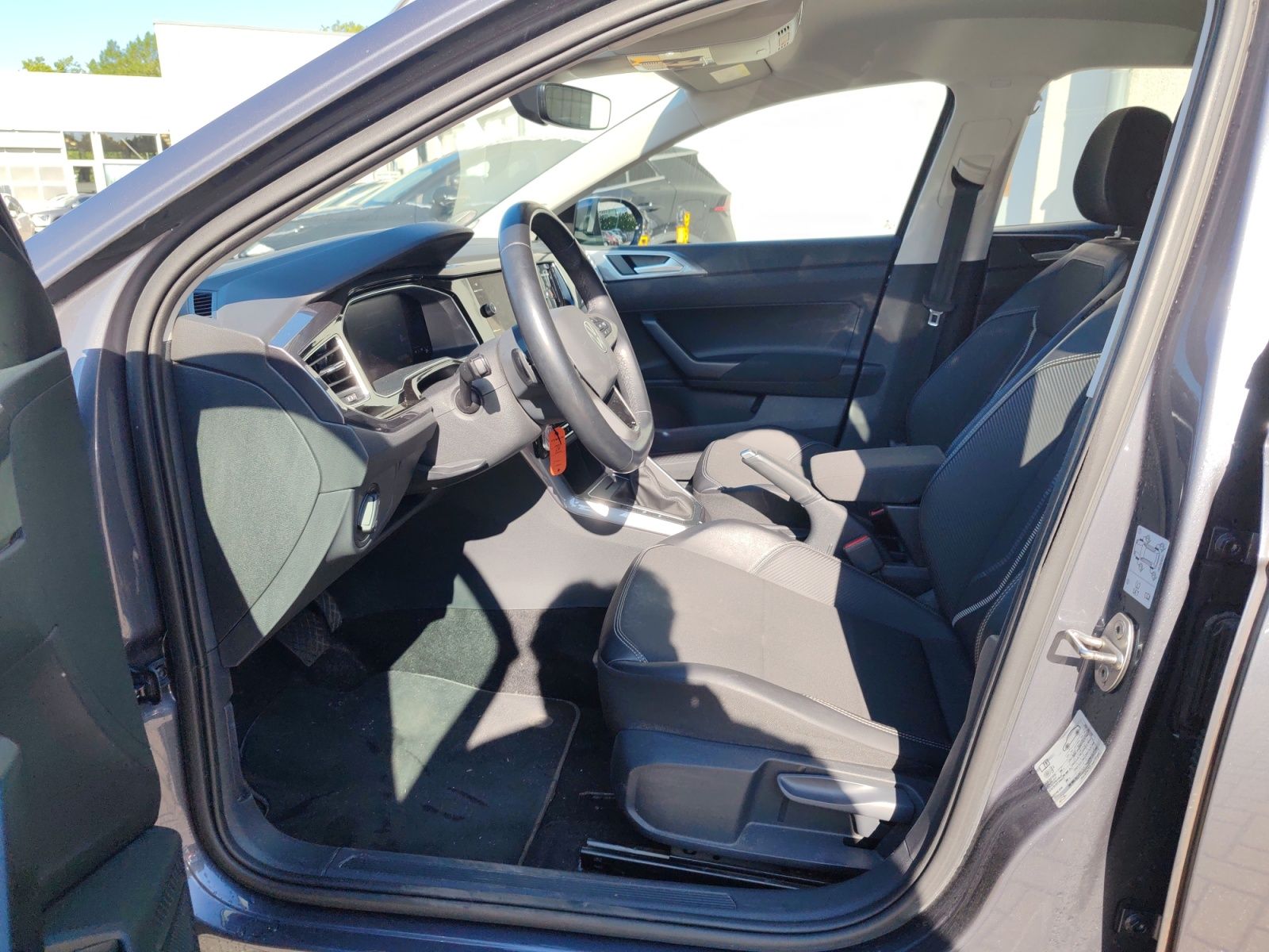 Volkswagen TAIGO 1.0 TSI Style DSG - Samsaru's Car Outlet