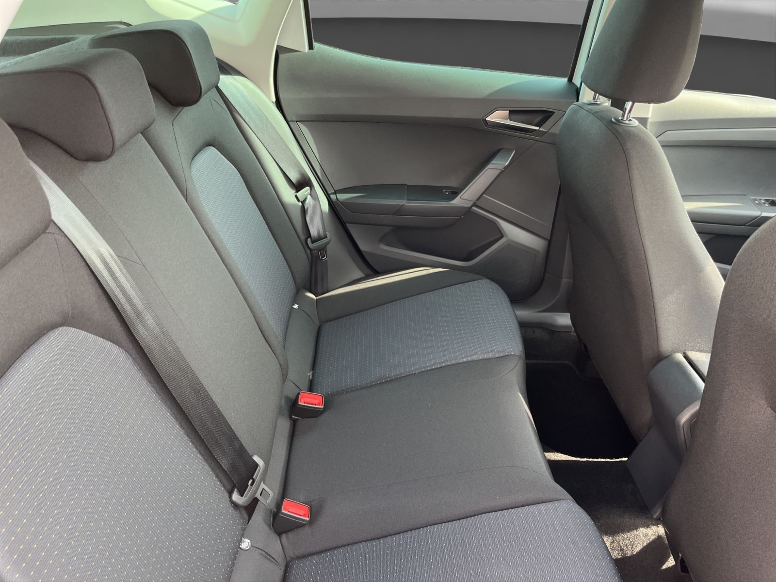 Seat Arona Road Edition 1.0 TSI DSG AHK+LED+ACC+Navi+