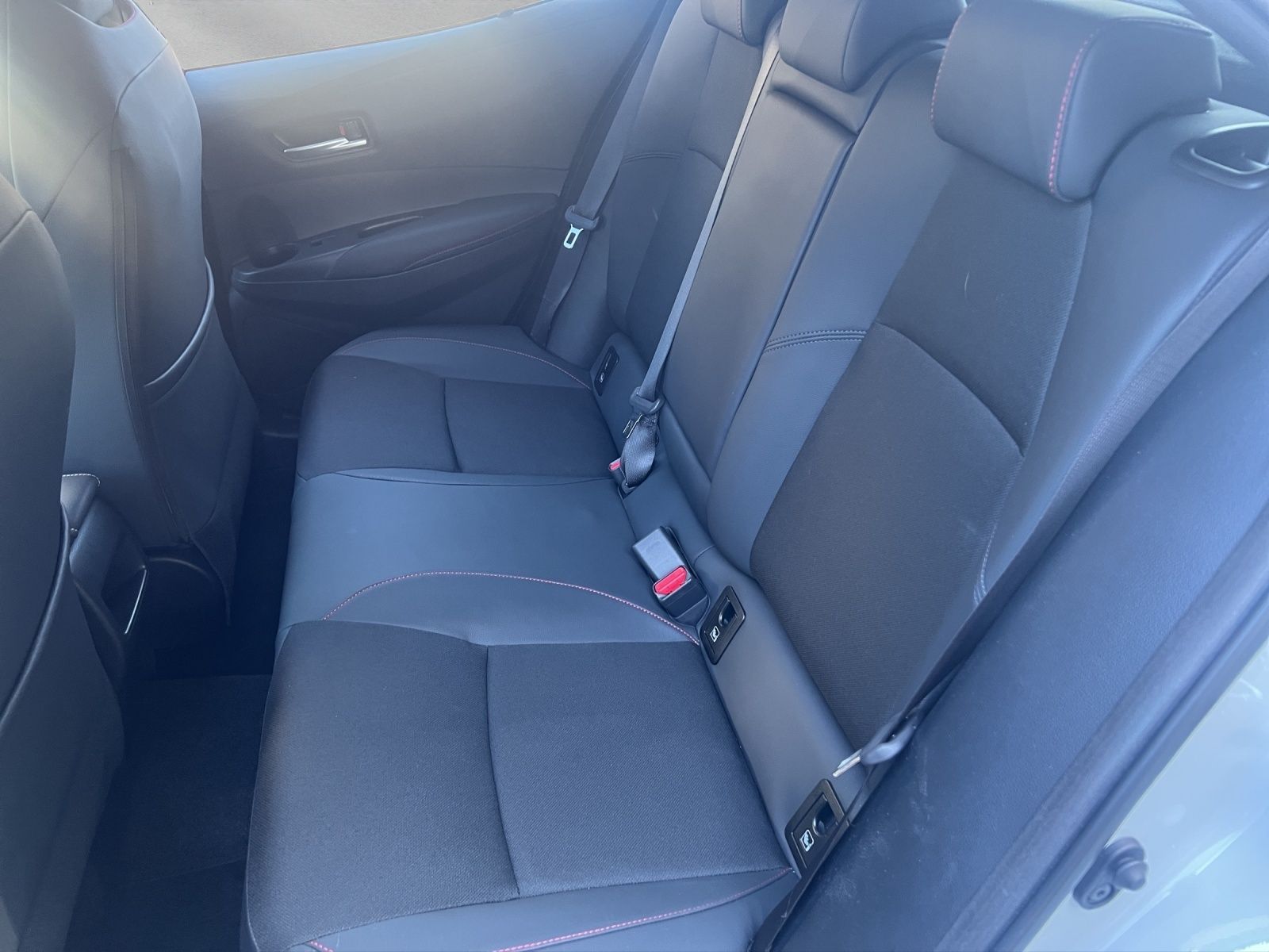 Toyota Corolla 2.0 Hybrid GR Sport 1HD+NAVI+CARPLAY+PDC