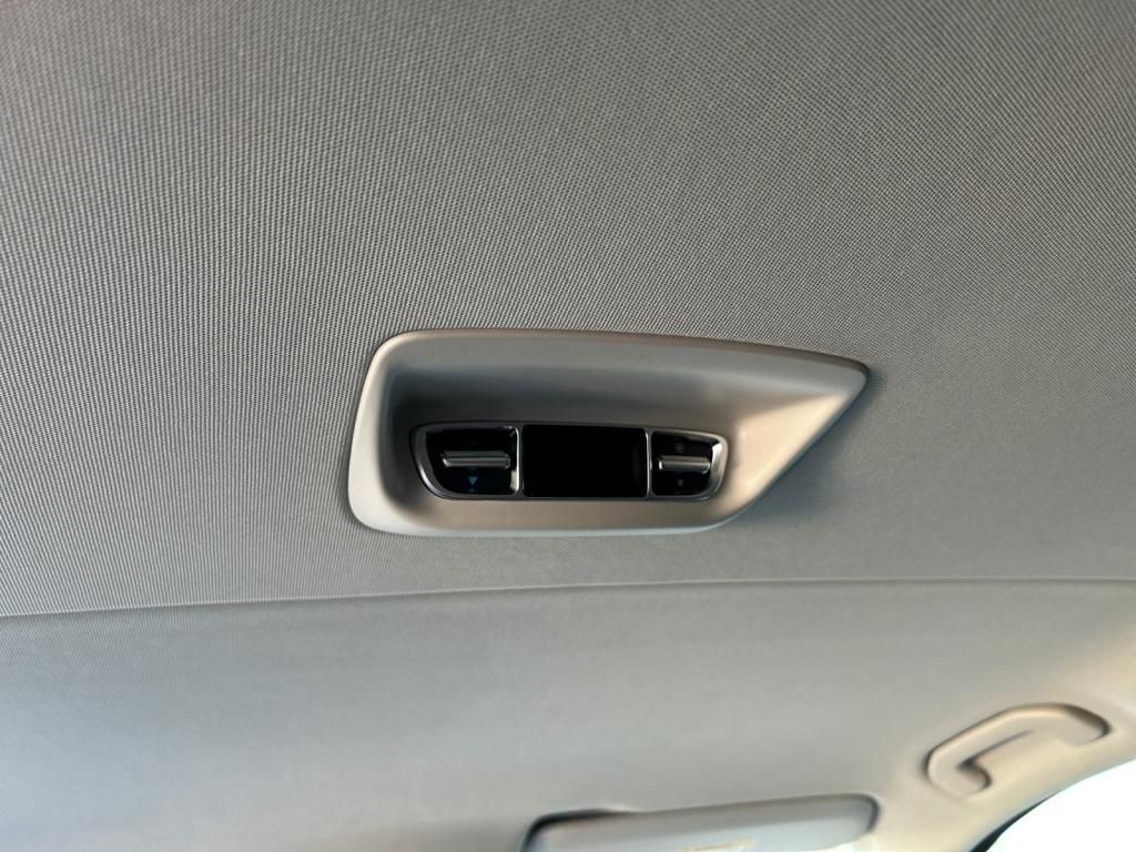 Mercedes-Benz V 300 d STYLE - Samsaru's Car Outlet