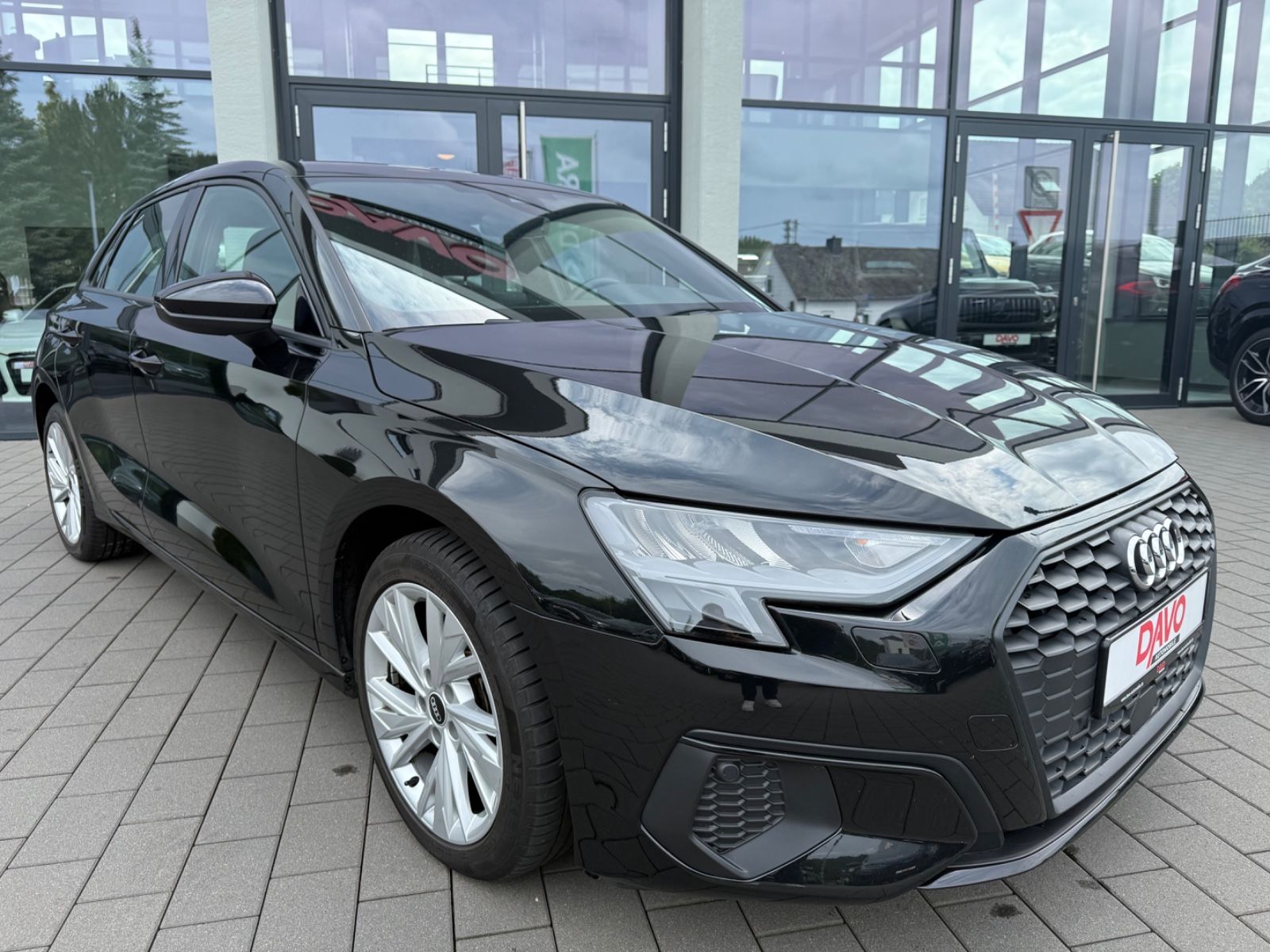 Audi A3 Sportback 35 TFSI Advanced Plus - Samsaru's Car Outlet