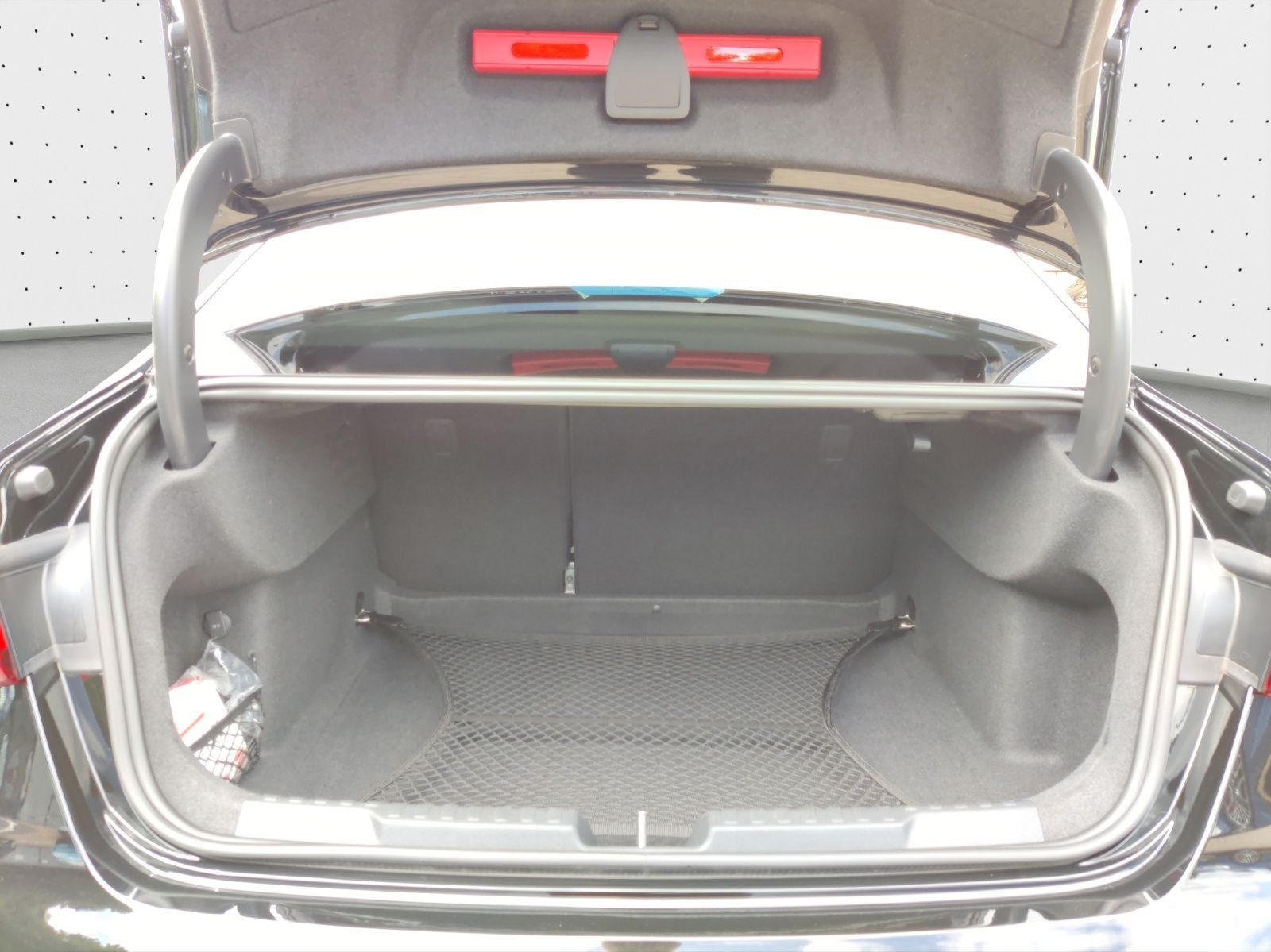 Audi A3 Limousine 30 TFSI advanced - Samsaru's Car Outlet
