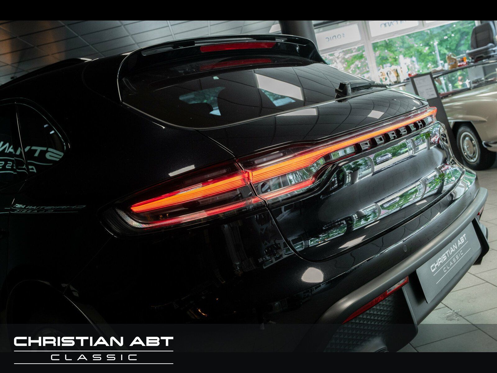 Porsche Macan GTS Mopf * AHK * LED * Carbon * Pano *