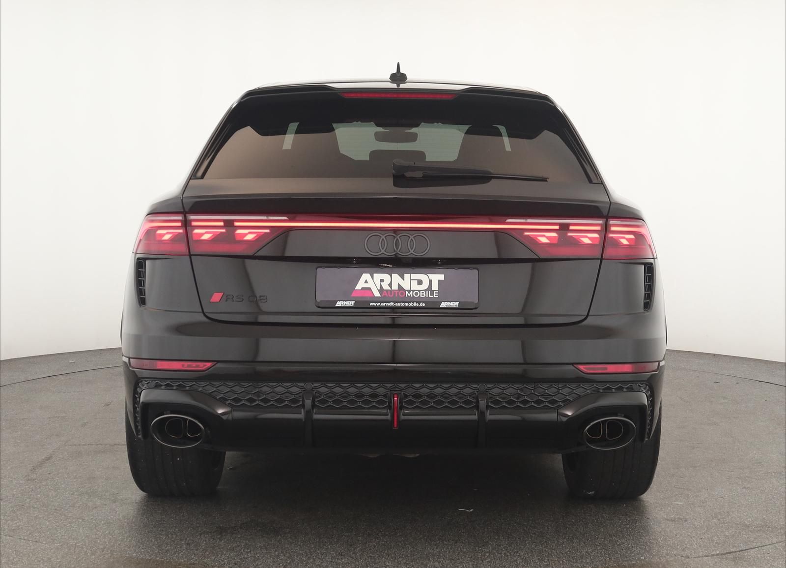 Audi RS Q8 SUV performance Laser Pano Vmax RSAbgas 23