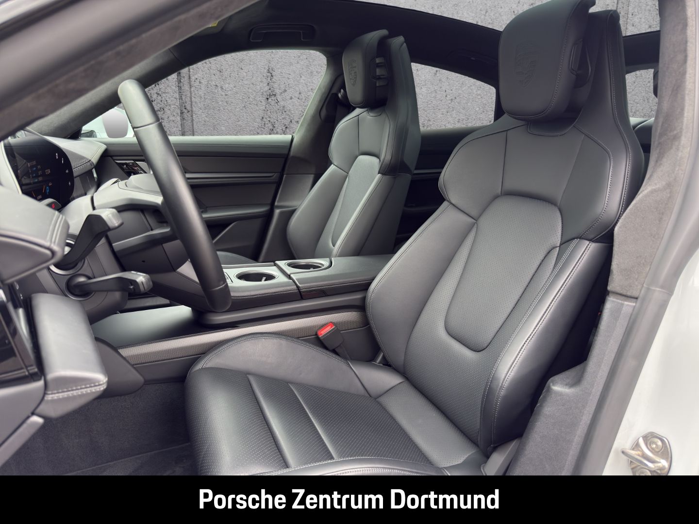 Porsche Taycan Turbo S BOSE Luftfederung LED-Matrix