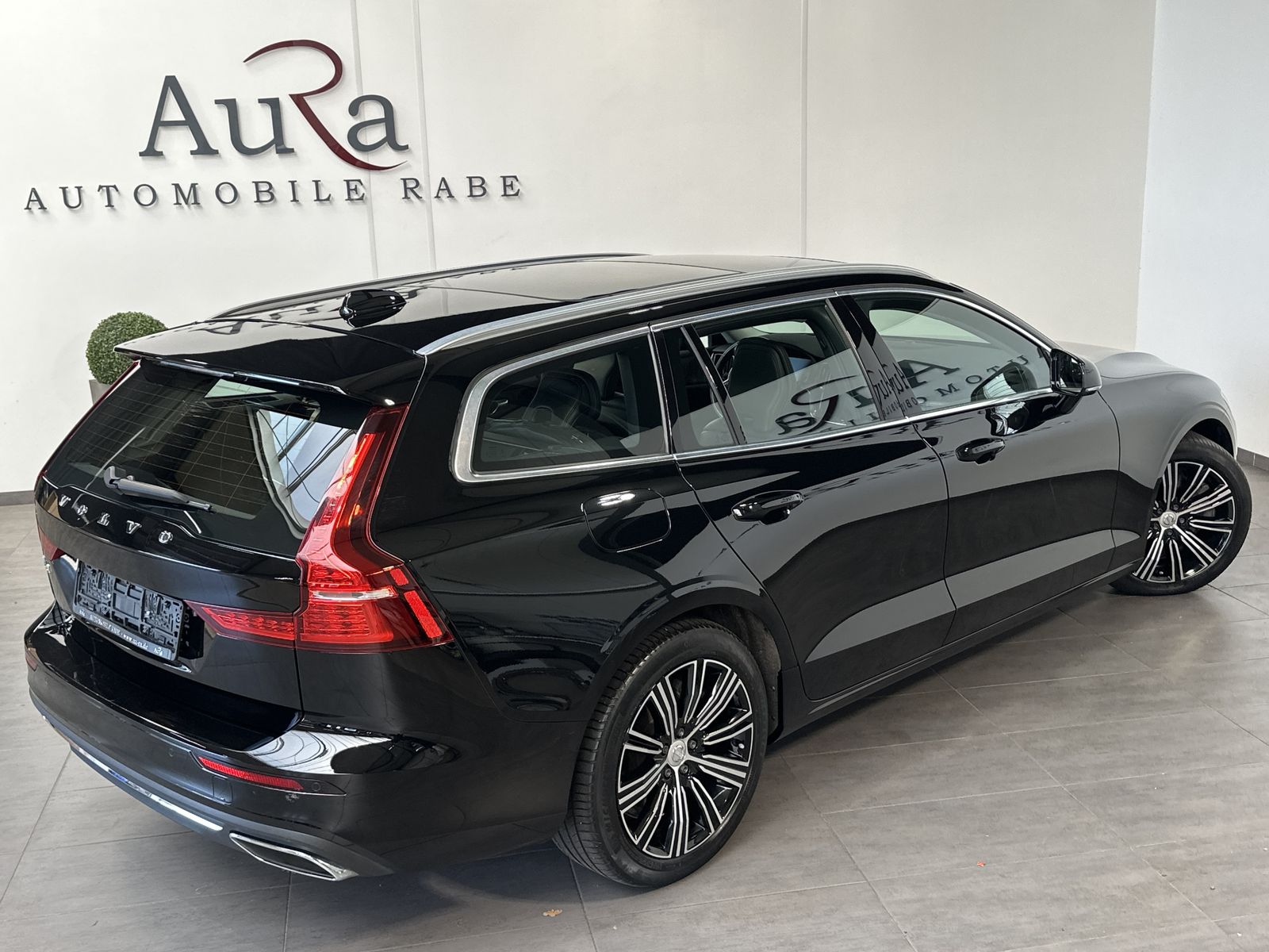 Volvo V60 T6 AWD Recharge Inscription NAV+LED+H&K+PANO
