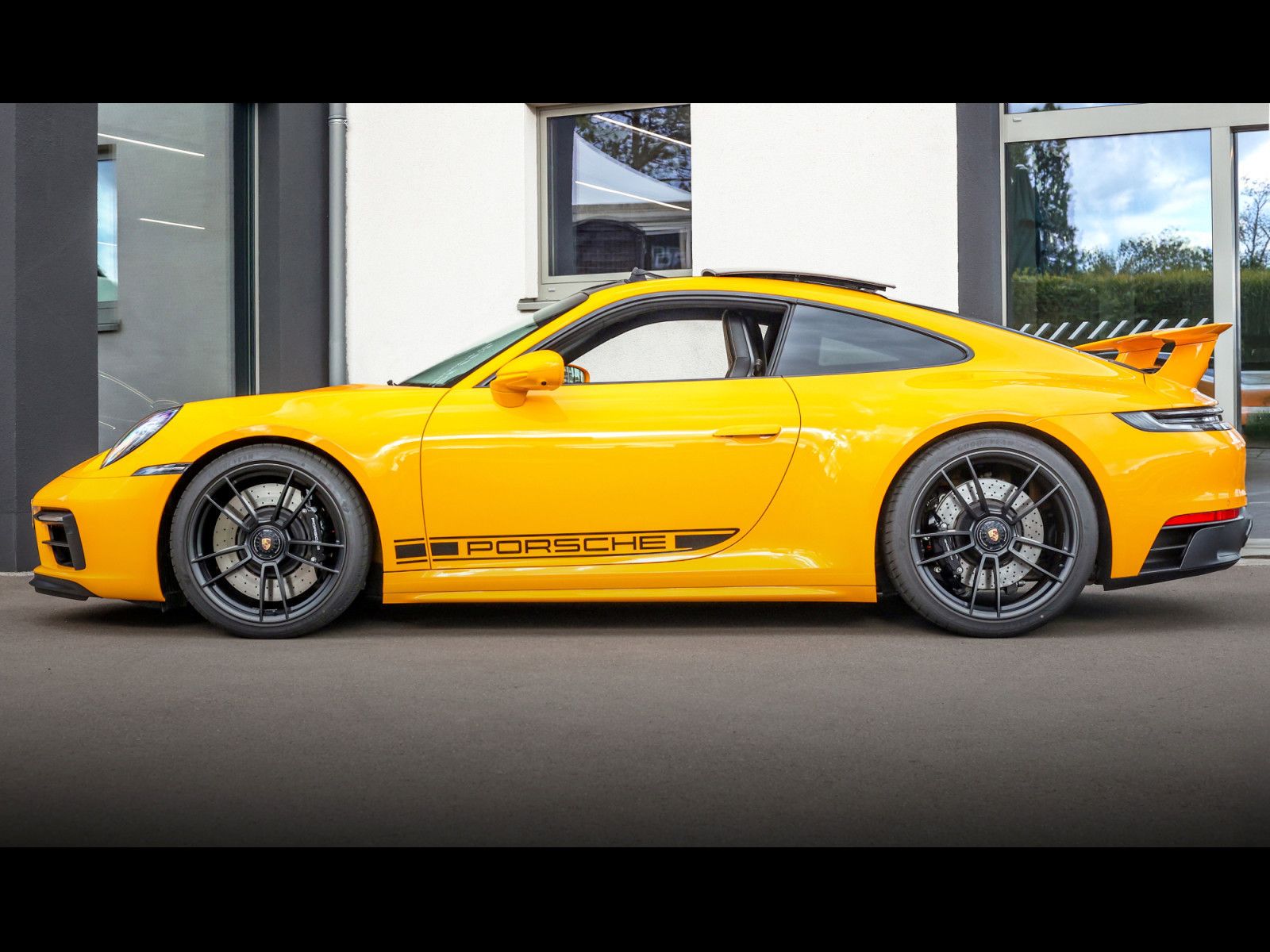 Porsche 911 992.1 CARRERA 4 GTS COUPE PDK°PTS°MANUFAKTUR