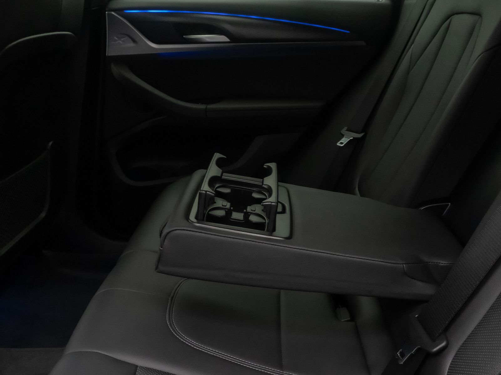 BMW X3 xD30d M Sport 360° DAB AHK Lenkradheizung 19"