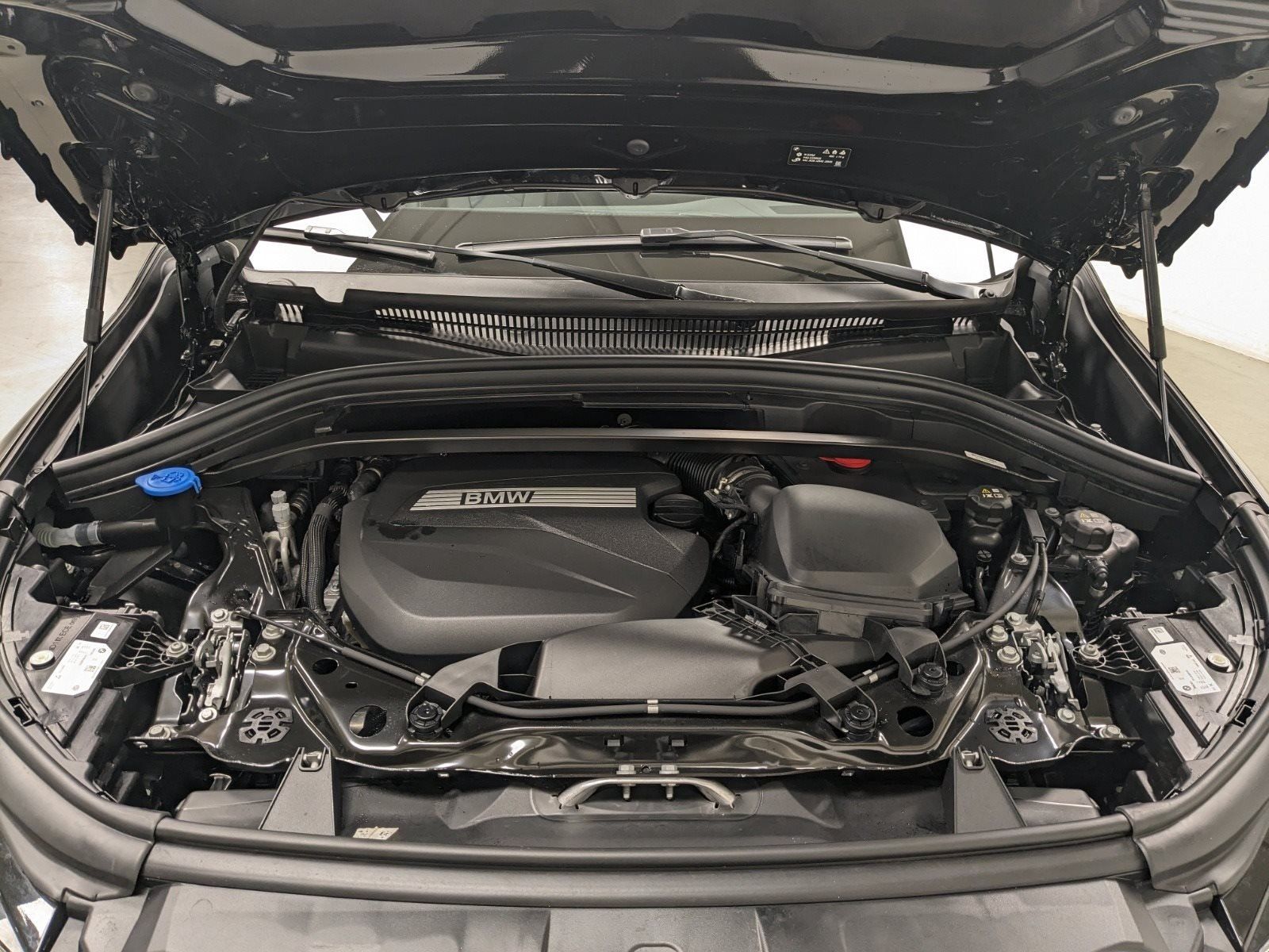 BMW X1 xDrive20d - Samsaru's Car Outlet