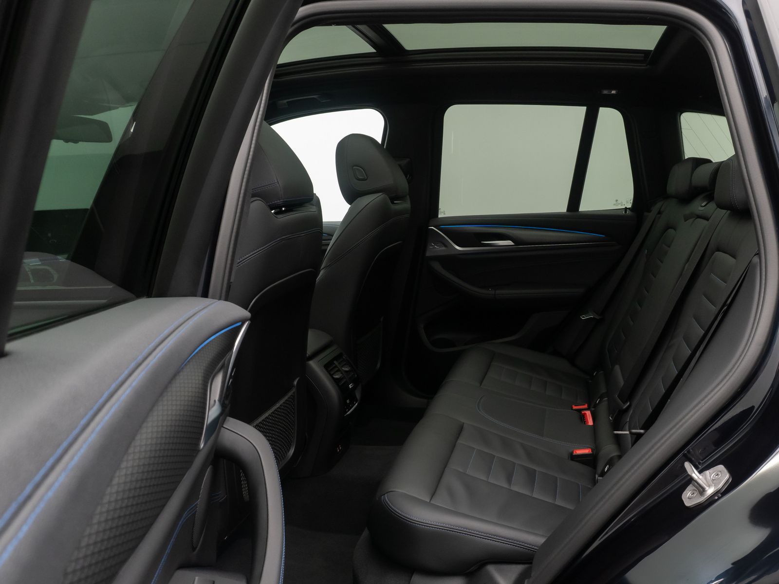 BMW X3 xD30e M Sport Laser DAB Kamera HUD Panorama