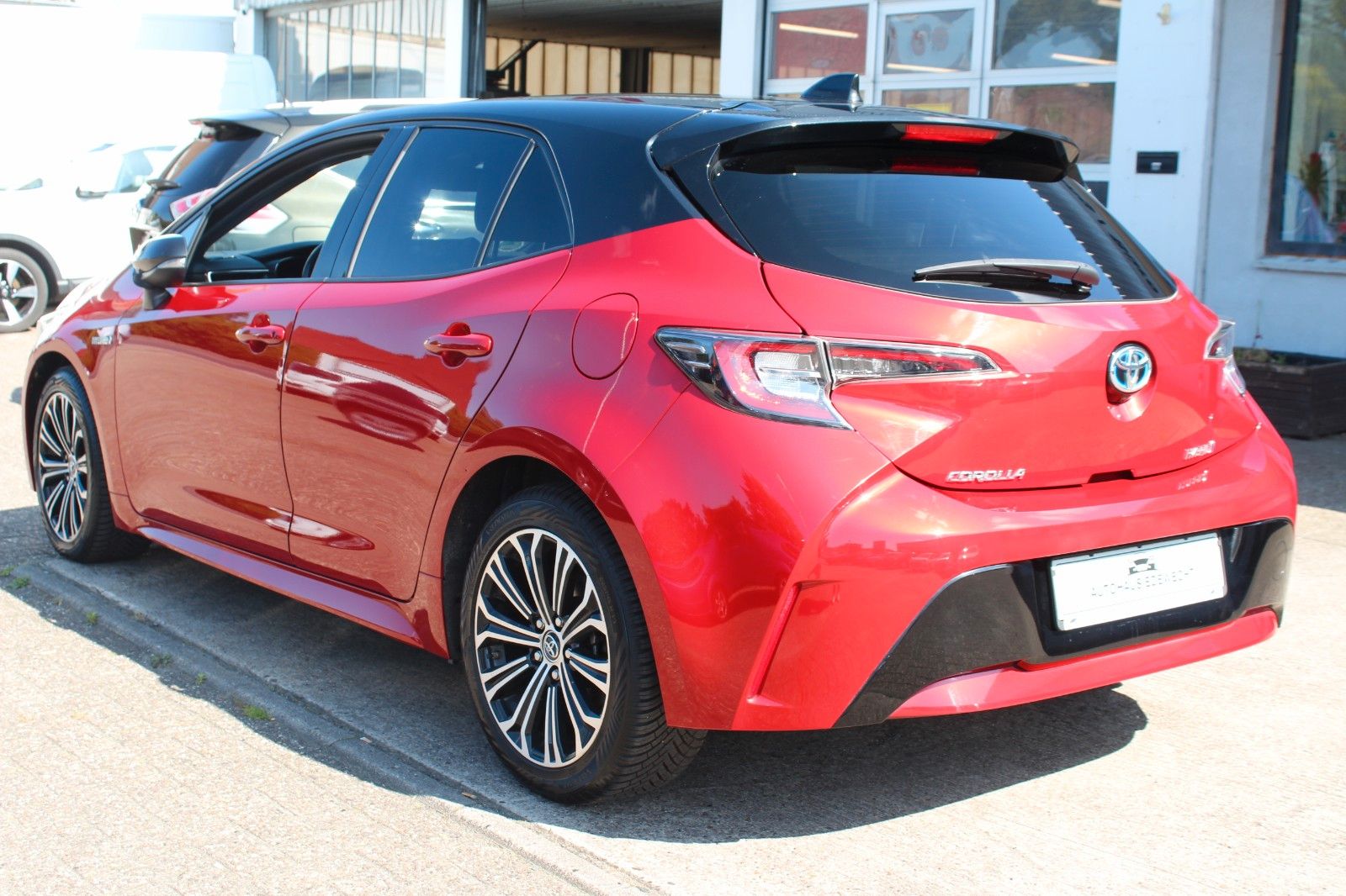 Toyota Corolla Hybrid Club - Samsaru's Car Outlet