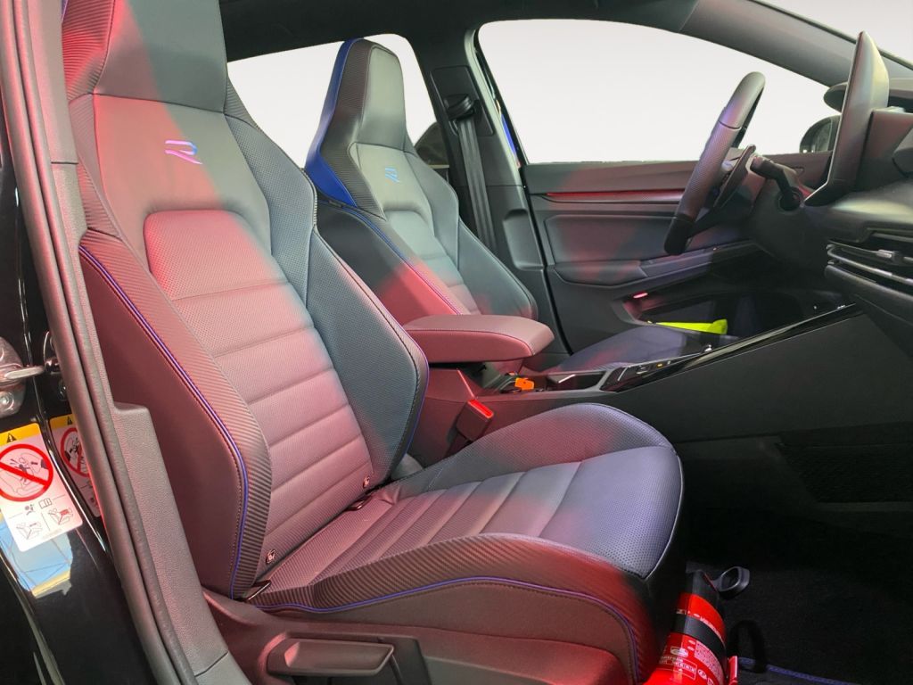 Volkswagen Golf Variant R Performance Black Style VOLL 5J G
