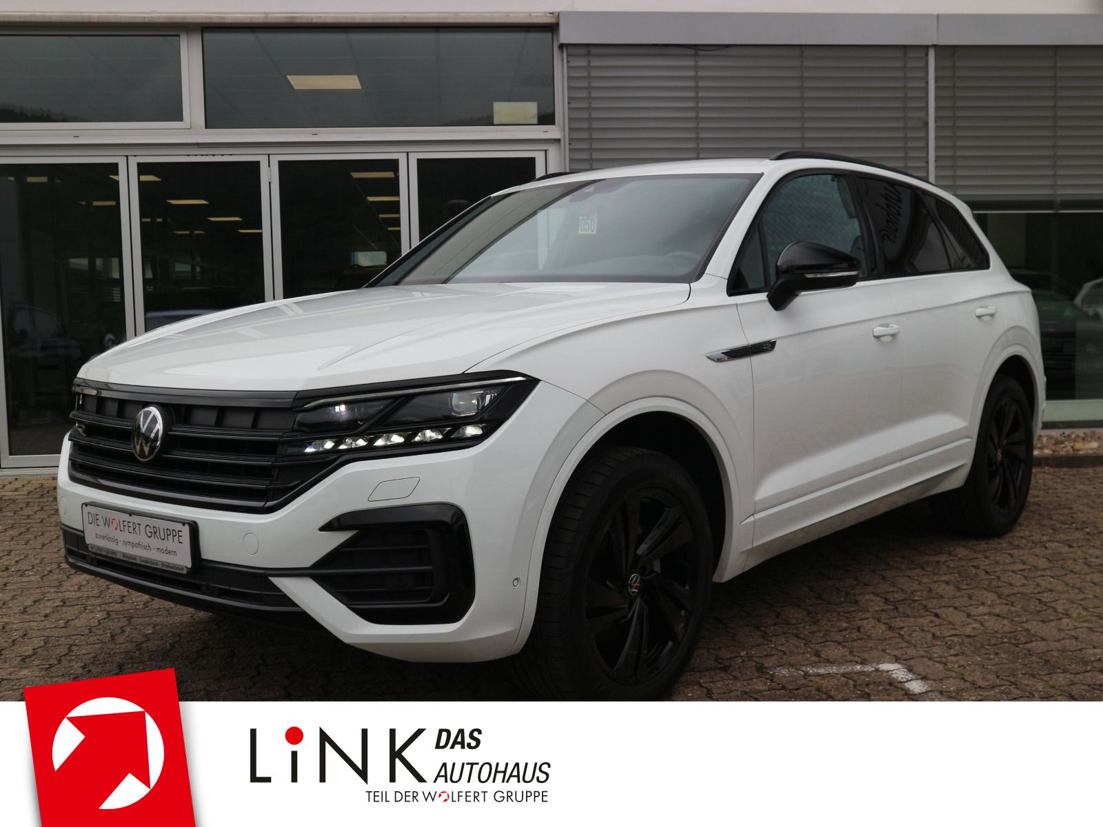 Volkswagen Touareg 3.0 V6 TDI R-Line 4Motion - Samsaru's Car Outlet