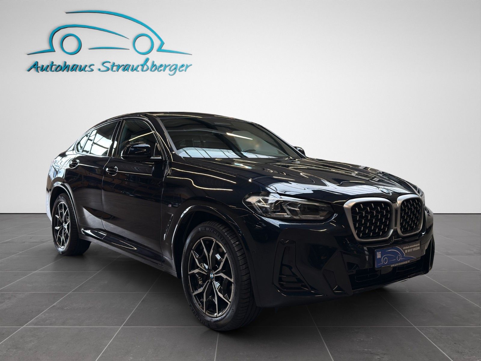 BMW X4 xDrive 30d M Sport ACC AHK HiFi LED PANO 3-ZK