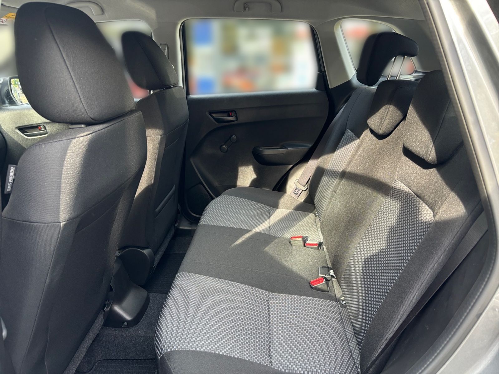 Suzuki VITARA 1.4 CLUB HYBRID - Samsaru's Car Outlet