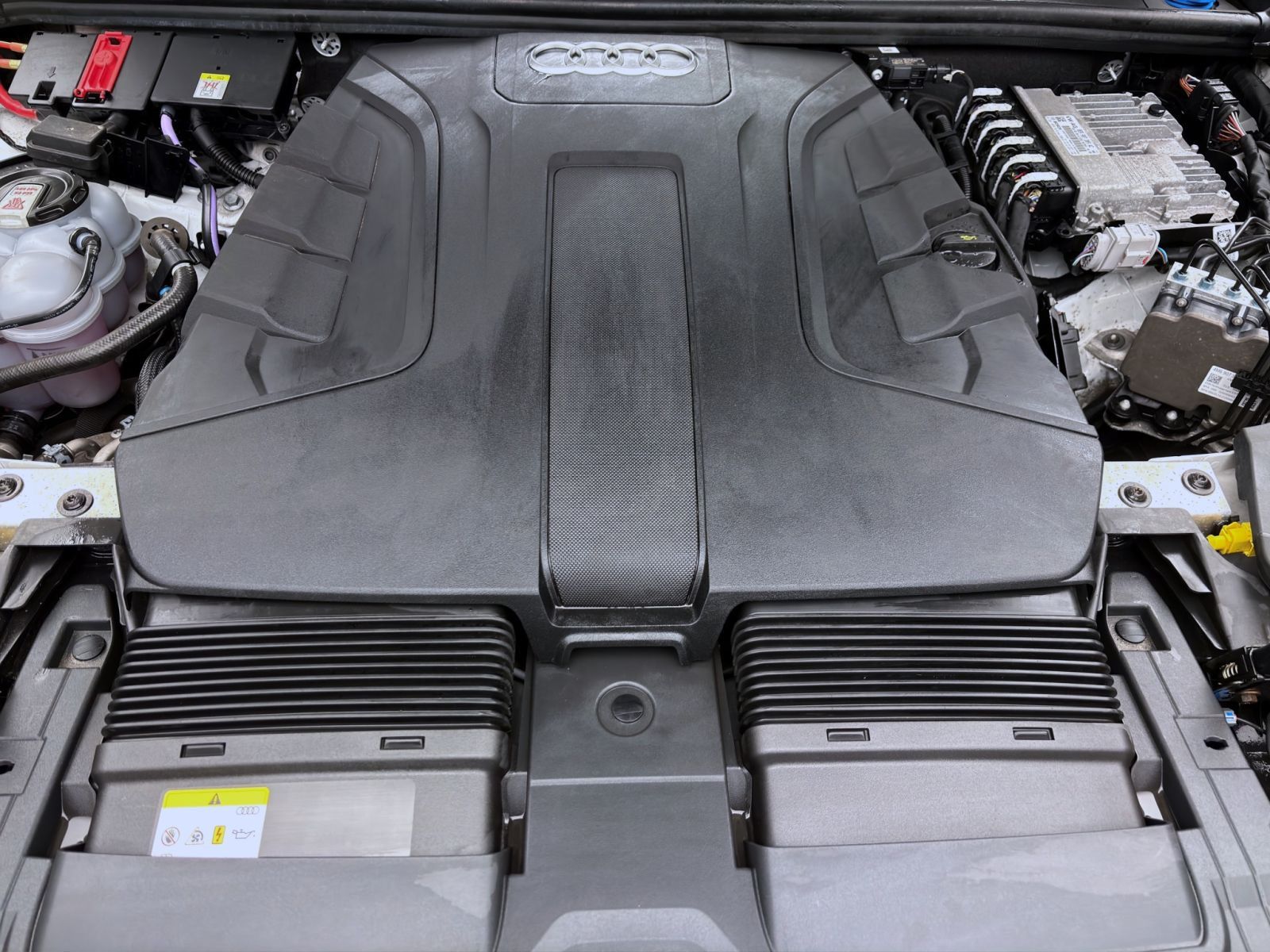 Audi Q8 50 TDI Q S LINE NAVI eKLAPPE STDHZG LM23