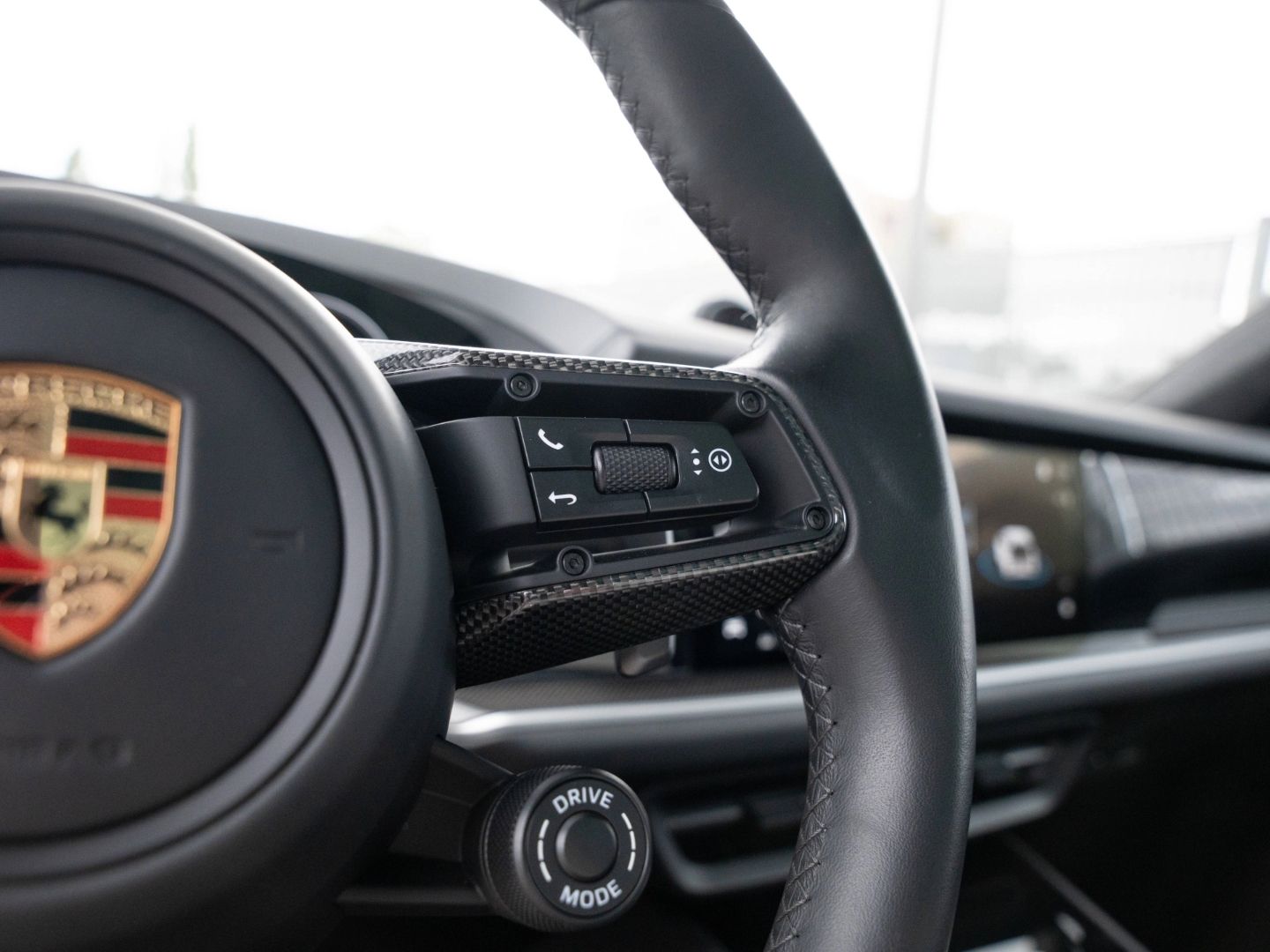 Porsche Cayenne Turbo E-Hybrid PDCC Carbon Design Paket