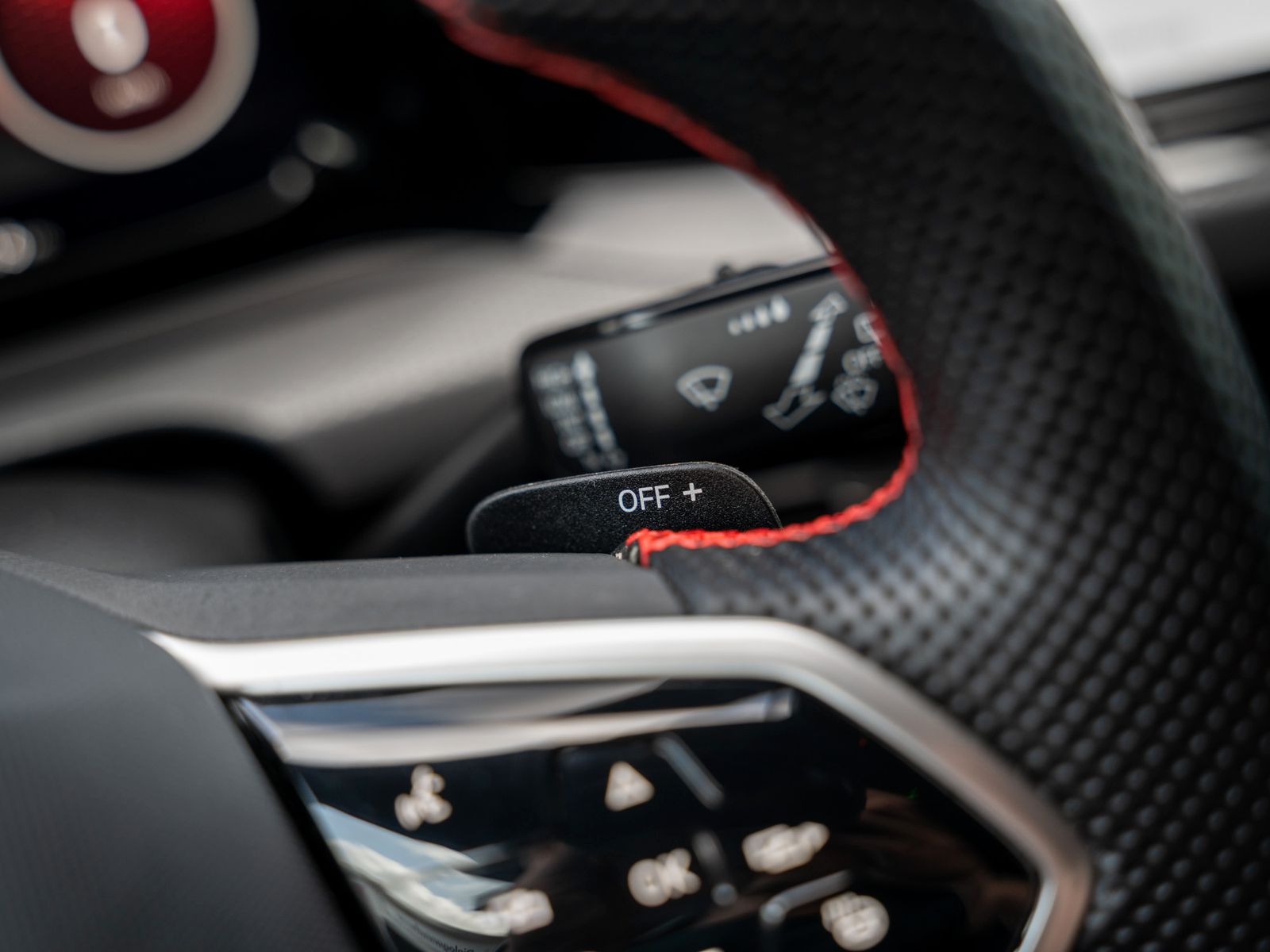 Volkswagen Golf GTI Clubsport 2.0 TSI DSG - Samsaru's Car Outlet