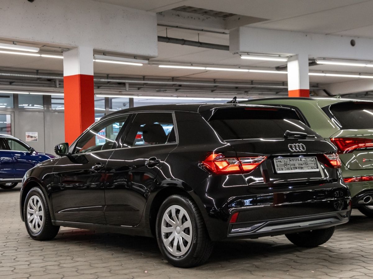 Audi A1 Sportback Advanced 25 TFSI S tronic - Samsaru's Car Outlet