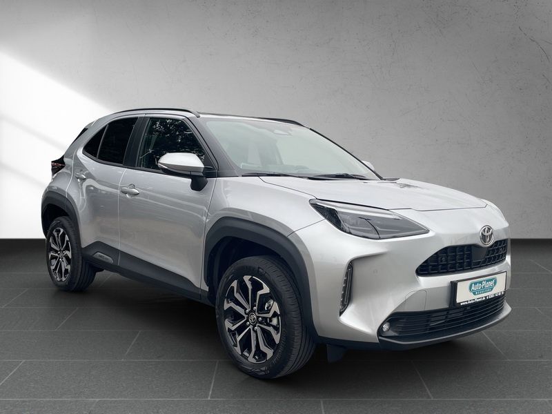 Toyota Yaris Cross 1.5 Hybrid Teamplayer *2xPDC*BLIS*LH