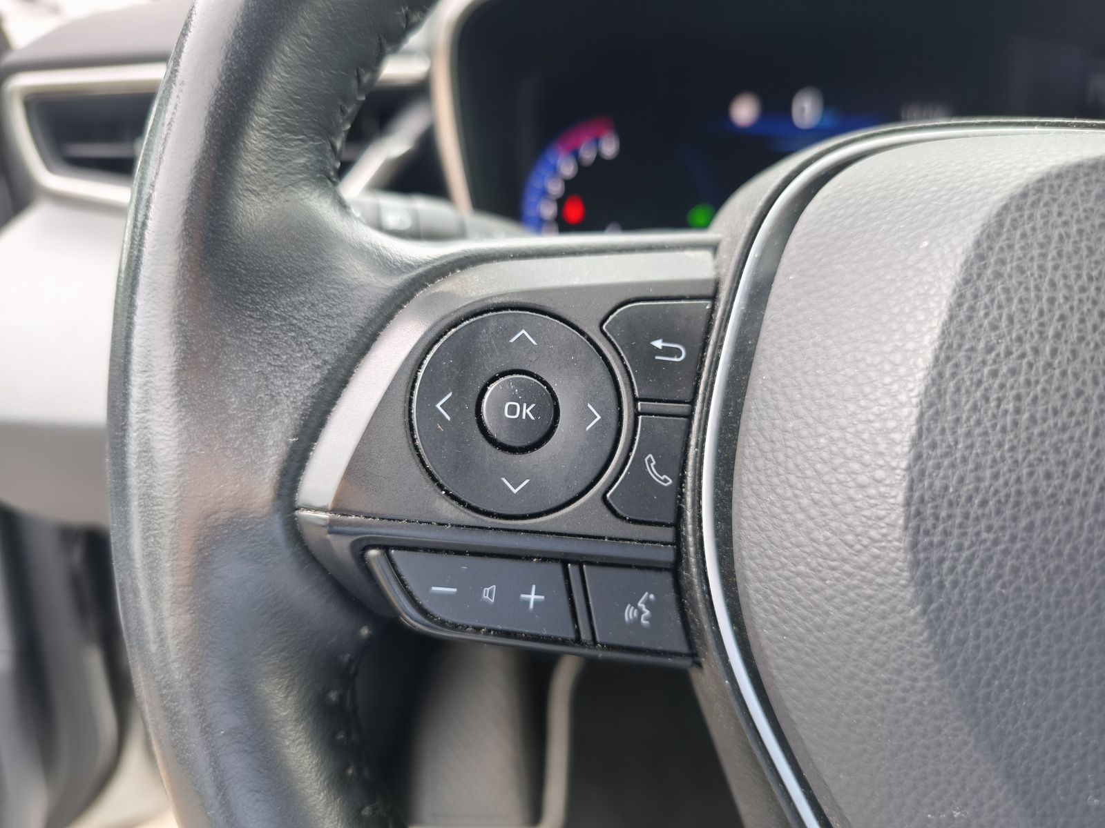 Toyota Corolla Touring Sports 2.0 Hybrid Team D *Allwet - Samsaru's Car Outlet