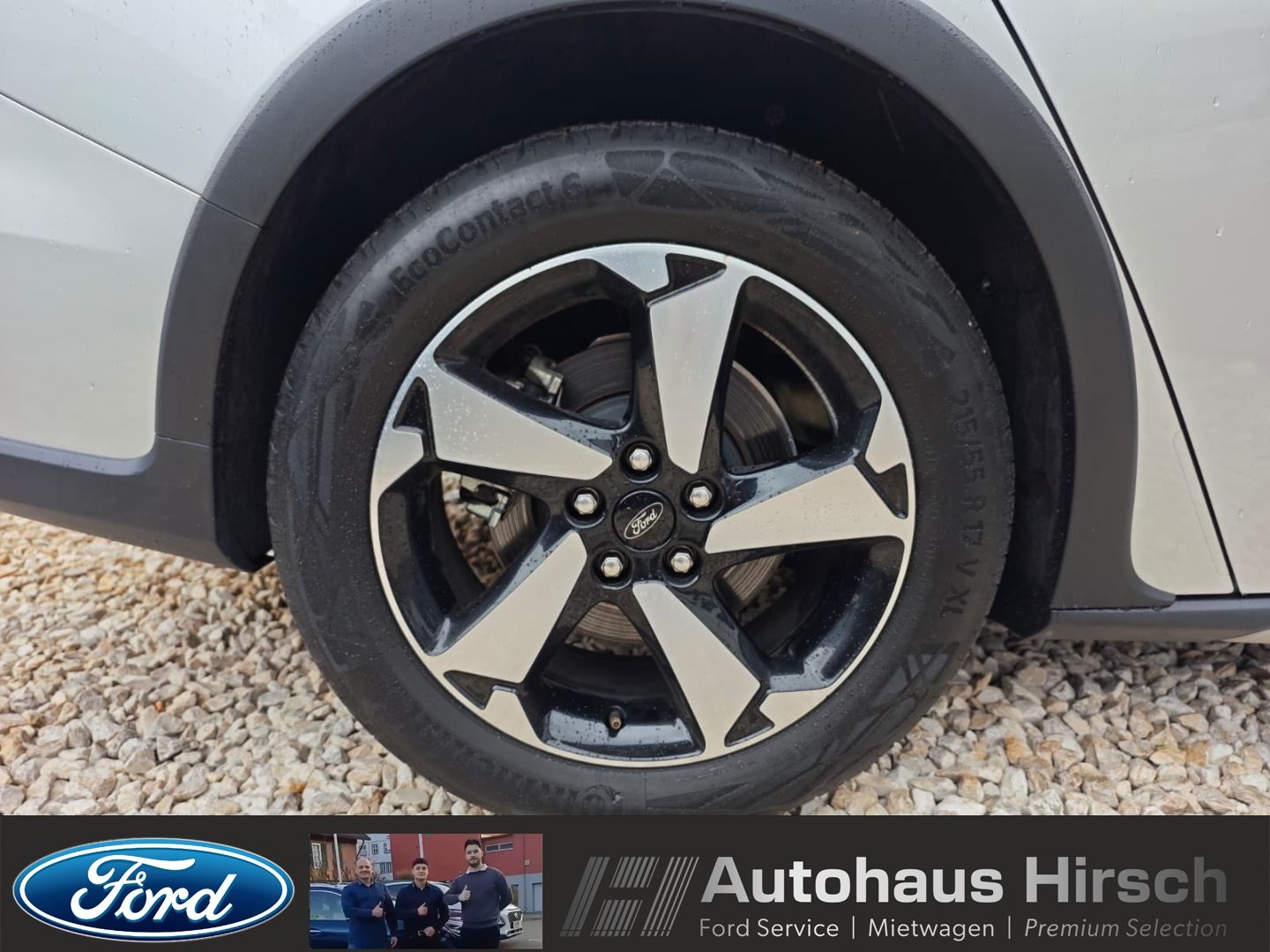 Ford Focus Turnier Active Navi LED ACC Apple CarPlay