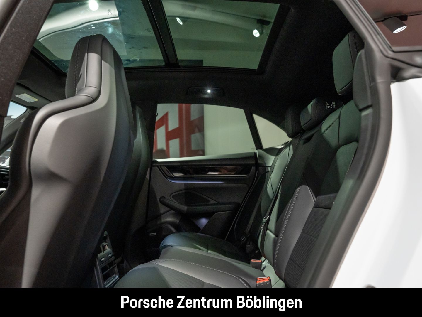 Porsche Macan 4 InnoDrive HeadUp LEDmatrix Panorama BOSE