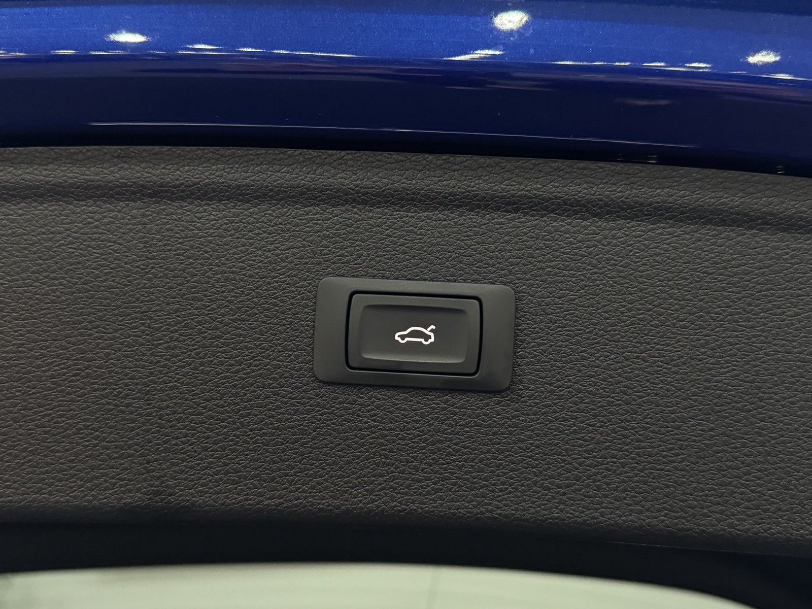 Audi Q5 40 TDI quattro S line - Samsaru's Car Outlet