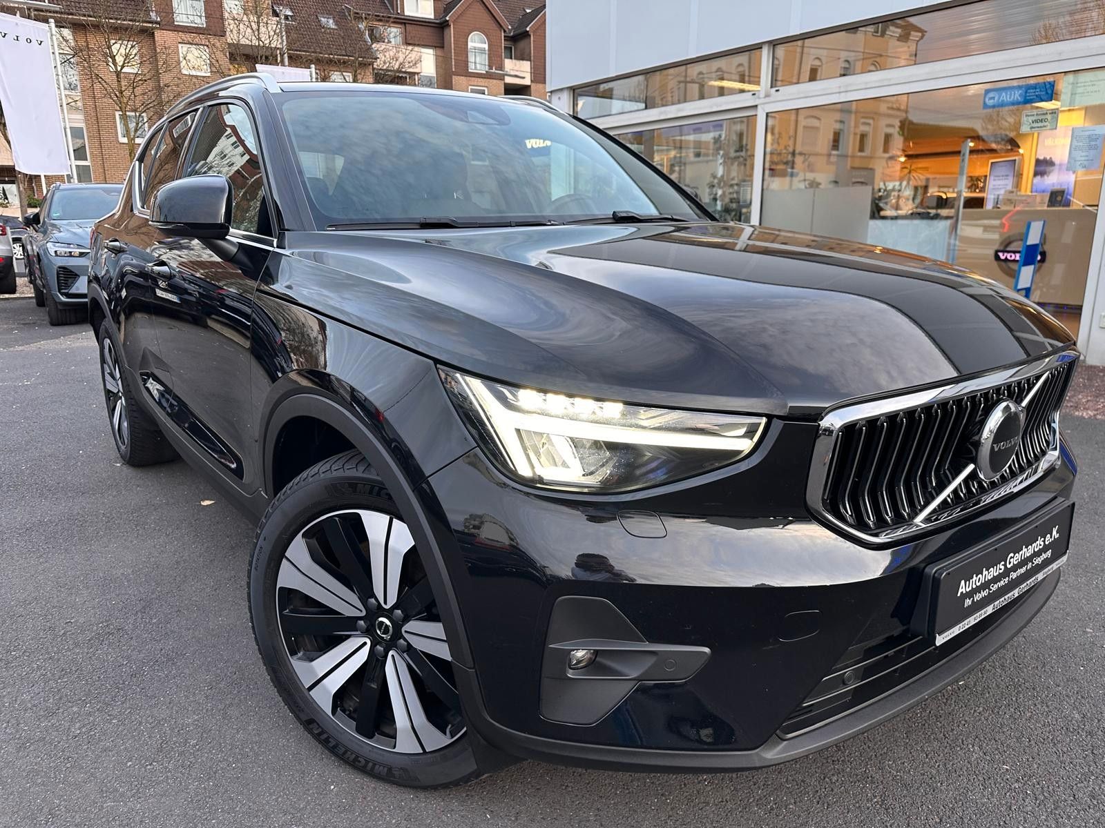 Volvo XC40 T4 Plug in MJ23, AHK,BLIS,ACC,Kamera,19''