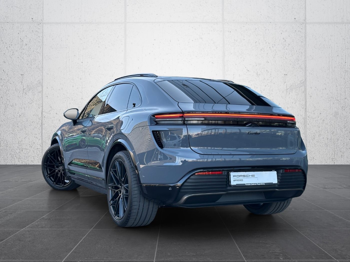 Porsche Macan Turbo - Samsaru's Car Outlet