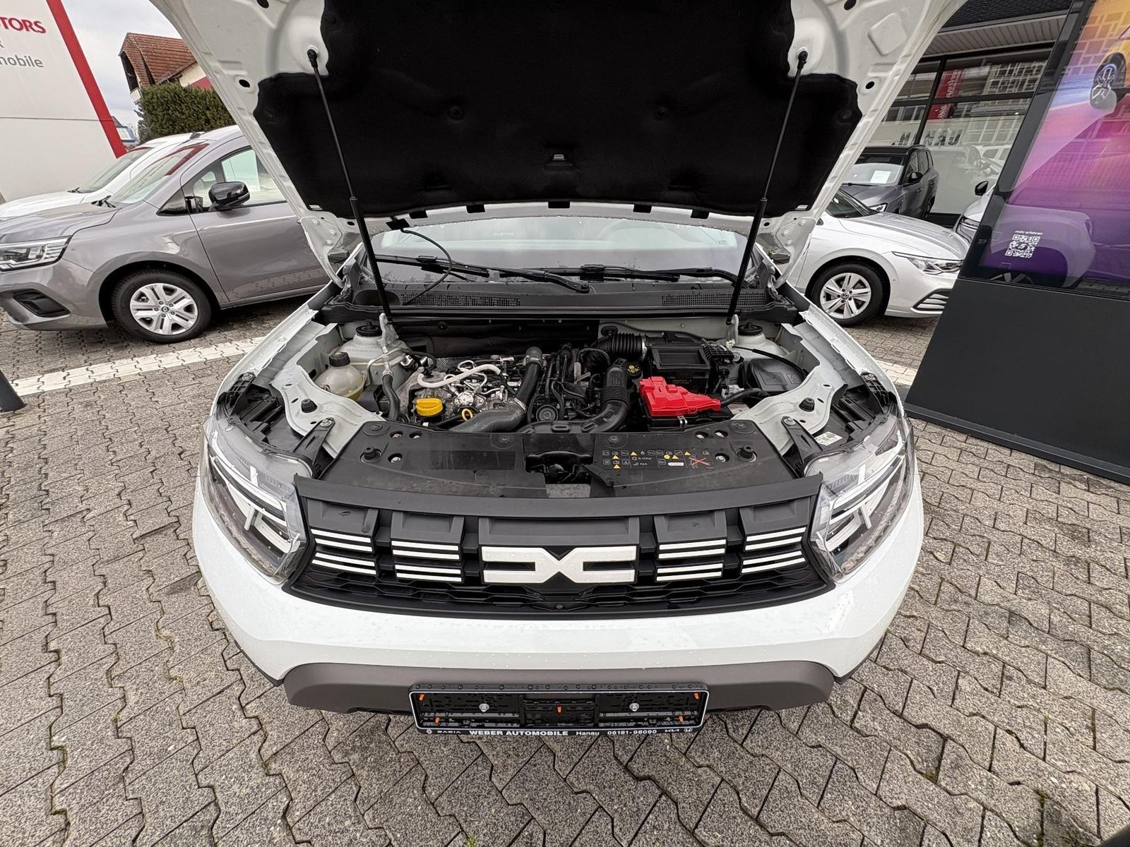 Dacia Duster TCe 150 Journey+ 4WD - Samsaru's Car Outlet