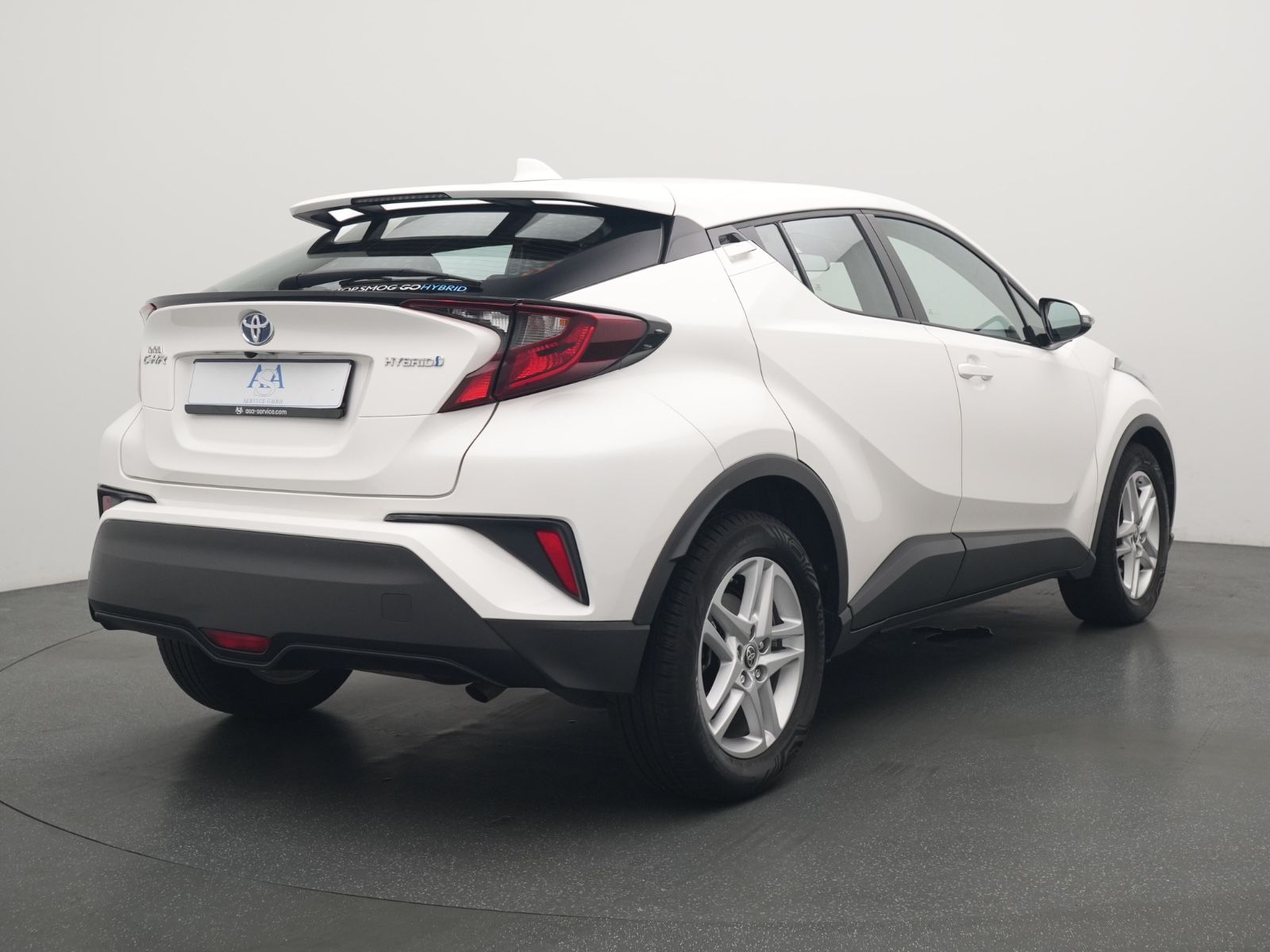 Toyota C-HR Hybrid - Samsaru's Car Outlet