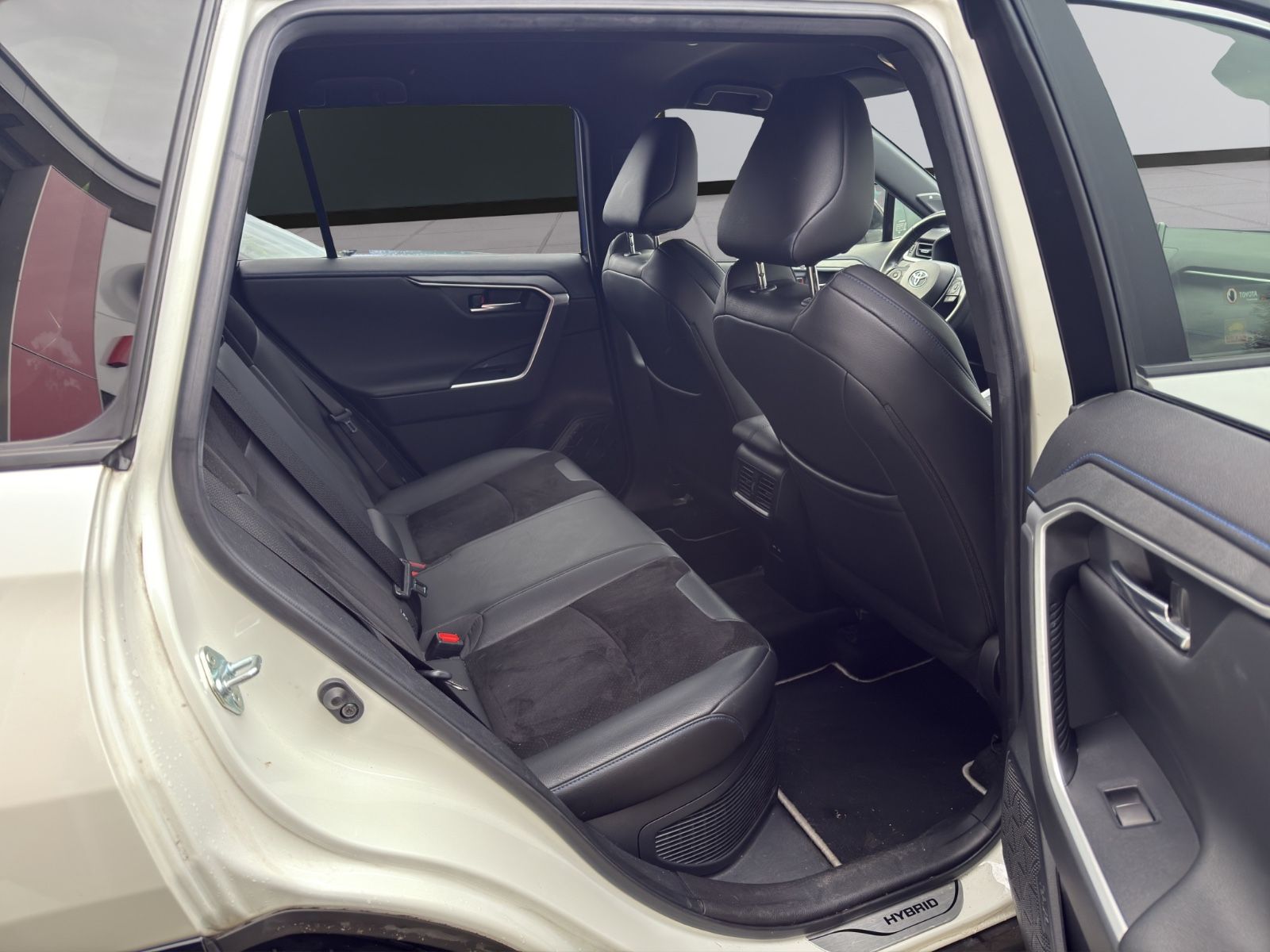 Toyota RAV4 Hybrid 4x4 Style Selection *NAVI*360°*LED*