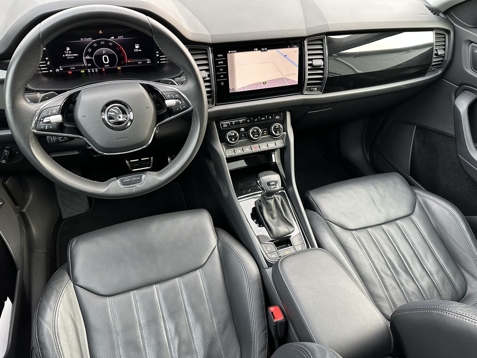 Skoda Kodiaq L&K 4x4 NAV+LED+AHK+360°+PANO+V-COCKPIT
