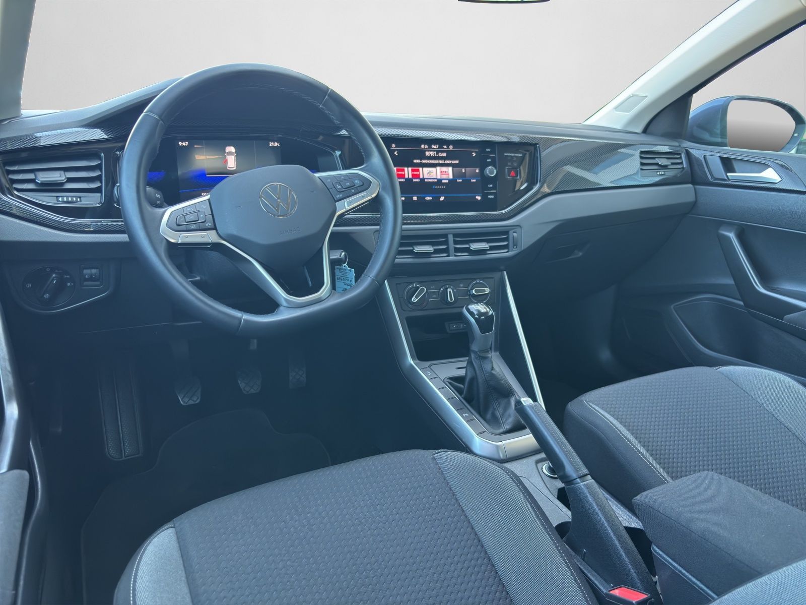Volkswagen Taigo 1.0 TSI Life - Samsaru's Car Outlet