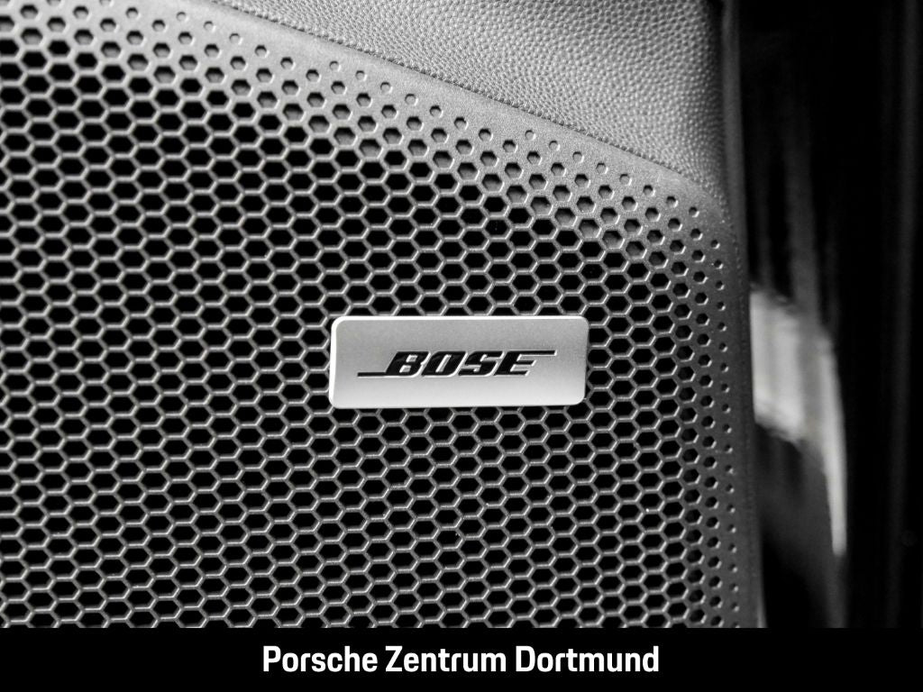 Porsche Macan - Samsaru's Car Outlet
